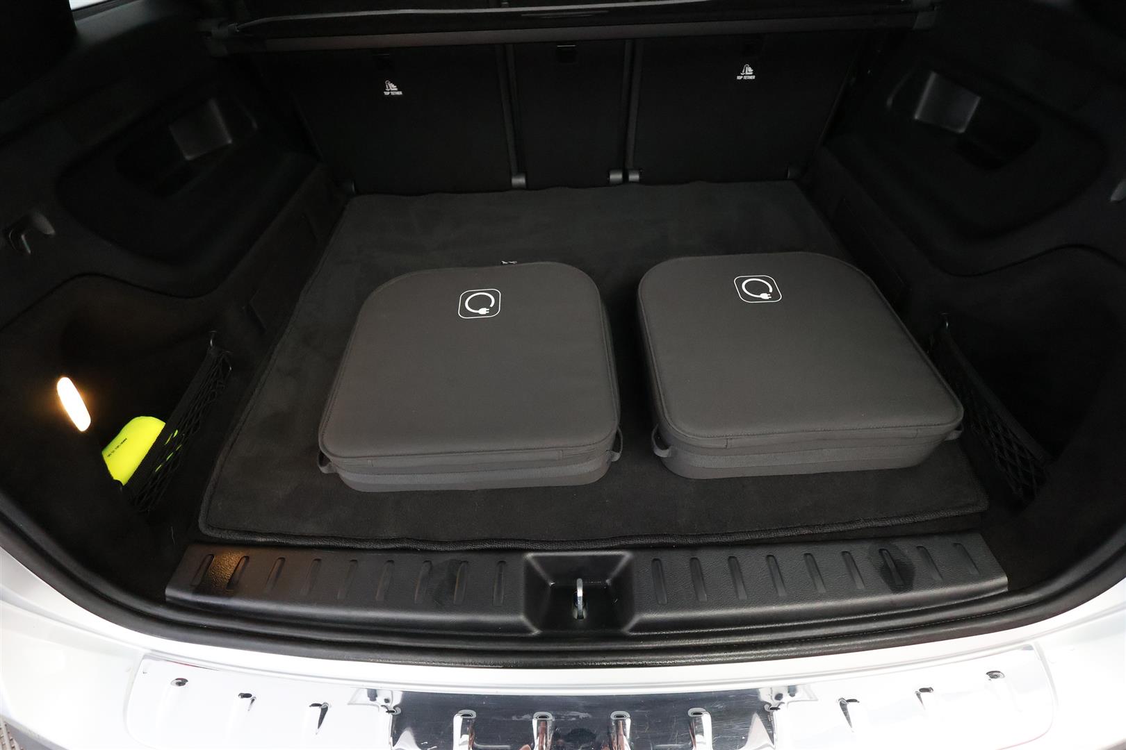 Mercedes-Benz EQB 2023