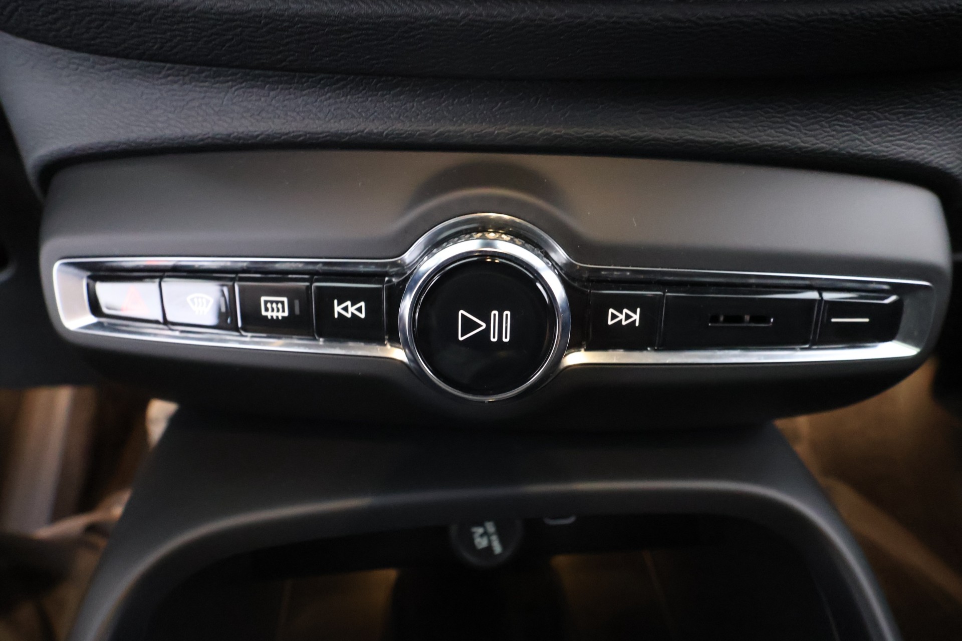 Volvo C40 2023