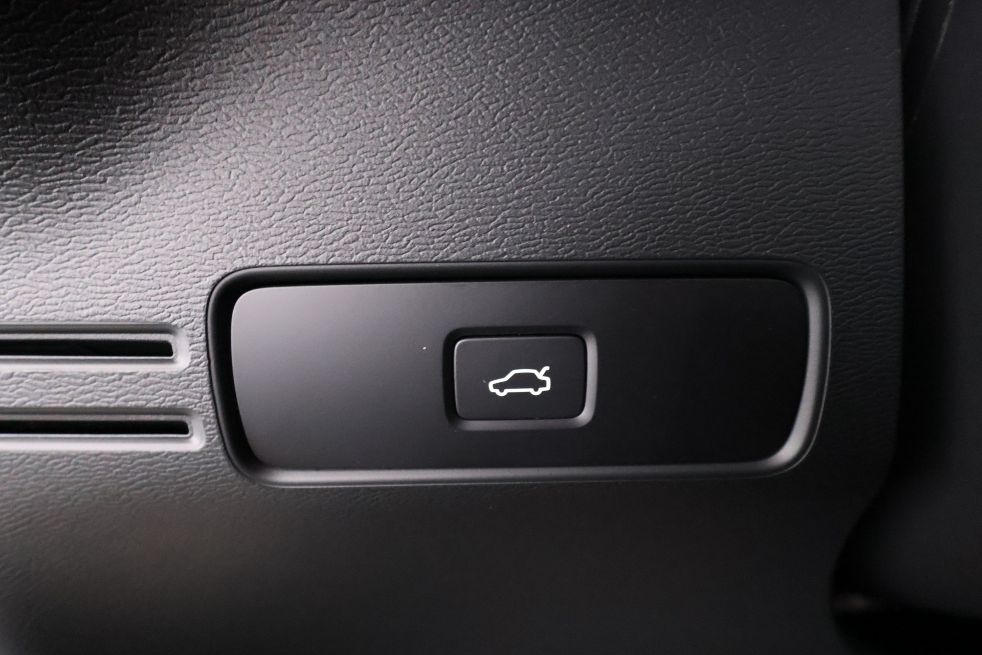 Volvo C40 2023