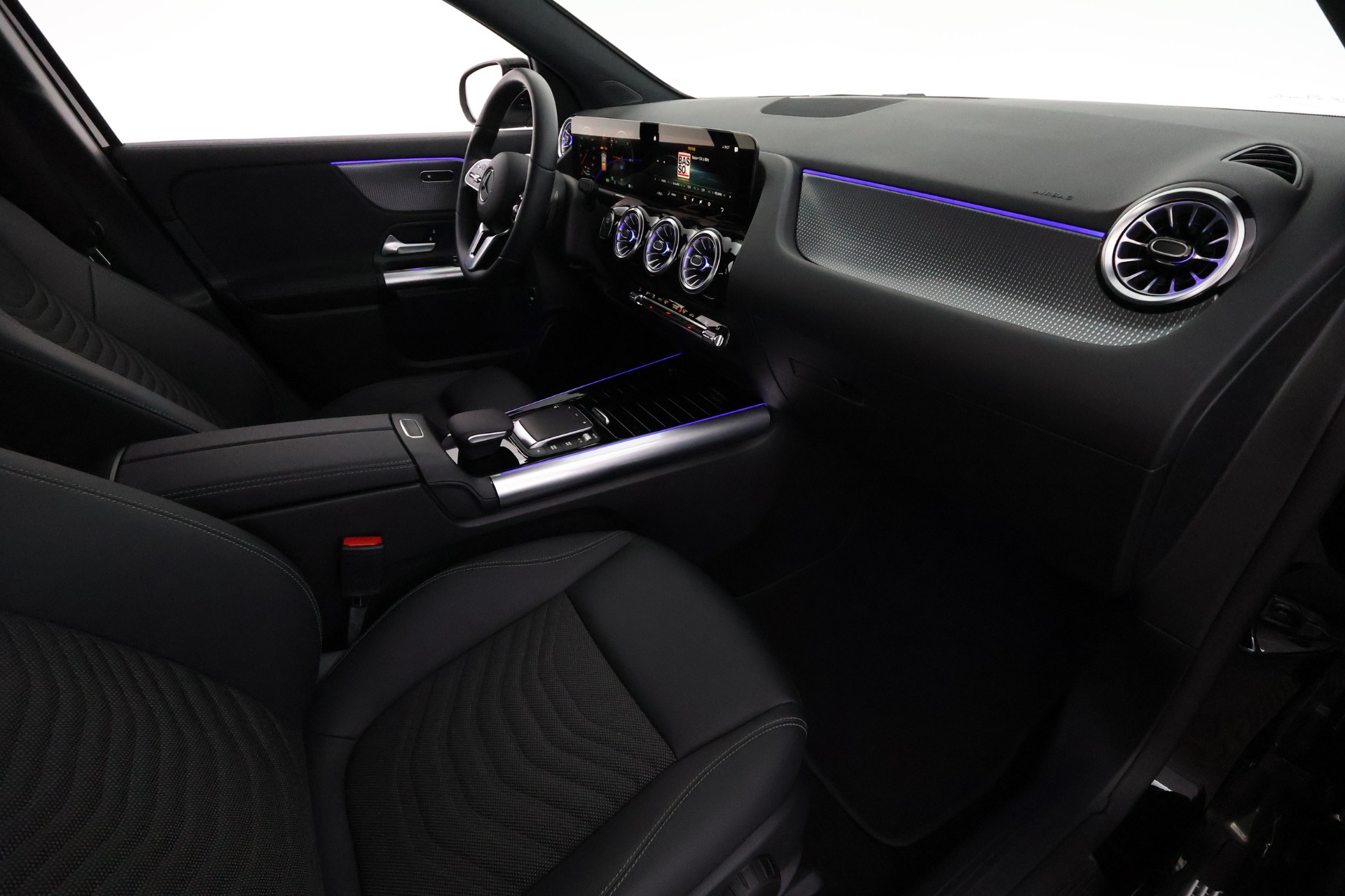 Mercedes-Benz EQA 2023