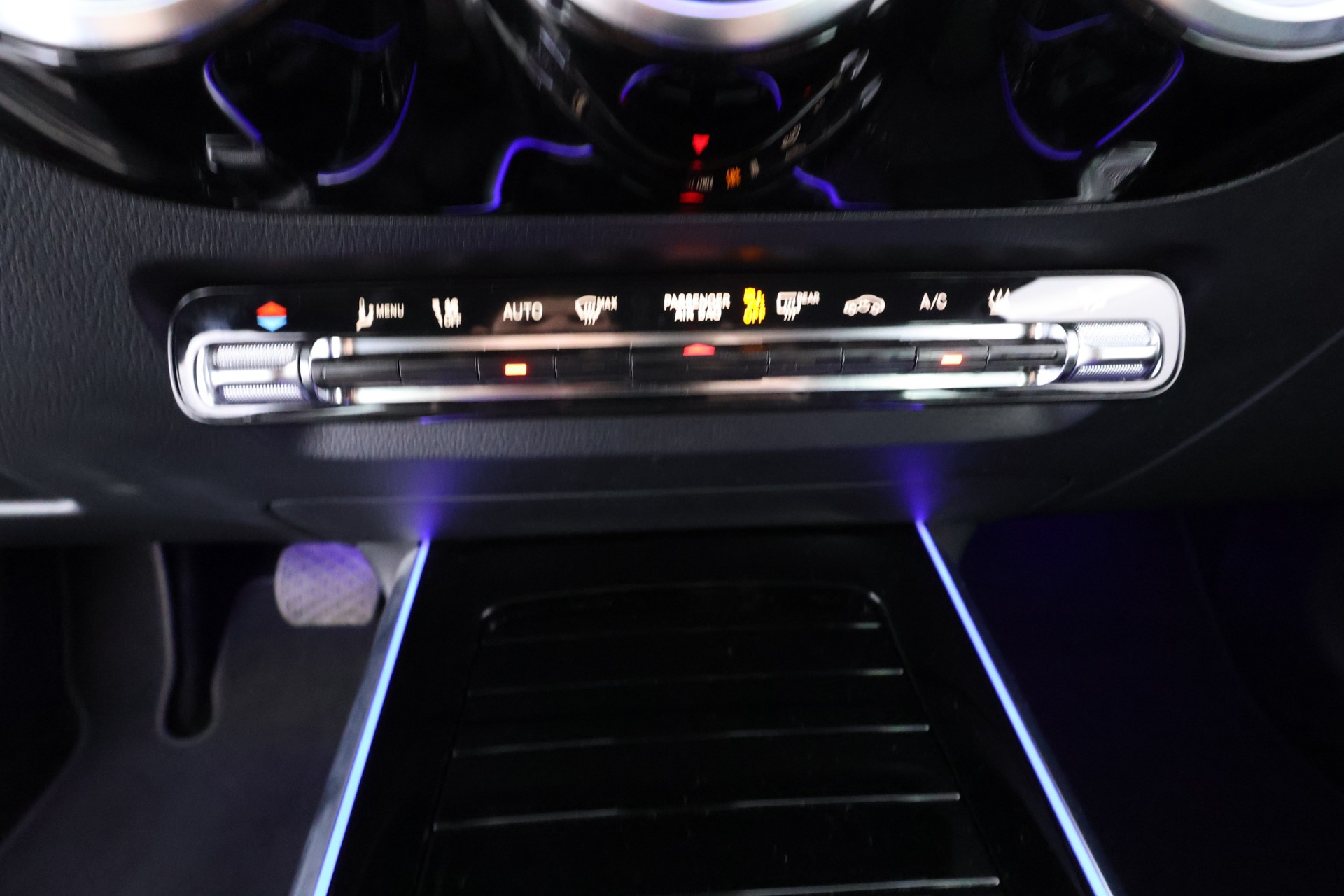 Mercedes-Benz EQA 2023