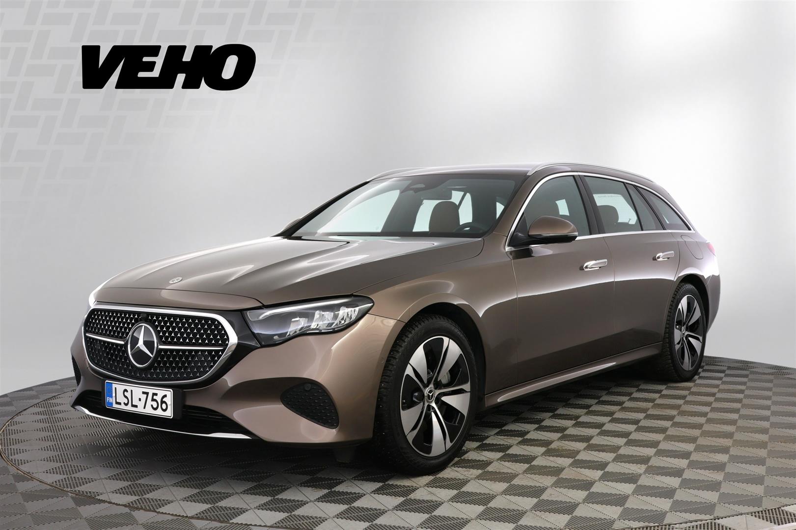 MERCEDES-BENZ E 2023