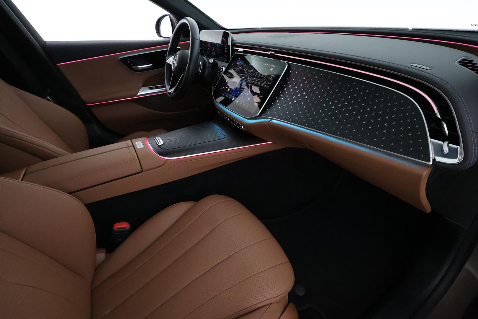 MERCEDES-BENZ E 2023