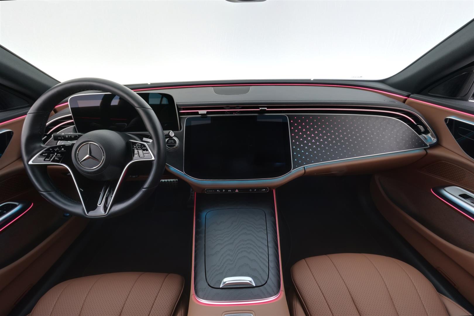 MERCEDES-BENZ E 2023