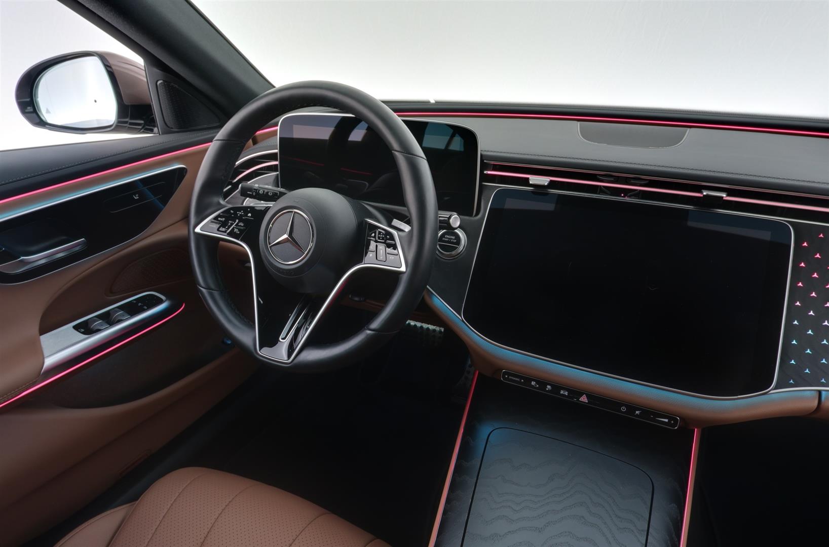 MERCEDES-BENZ E 2023