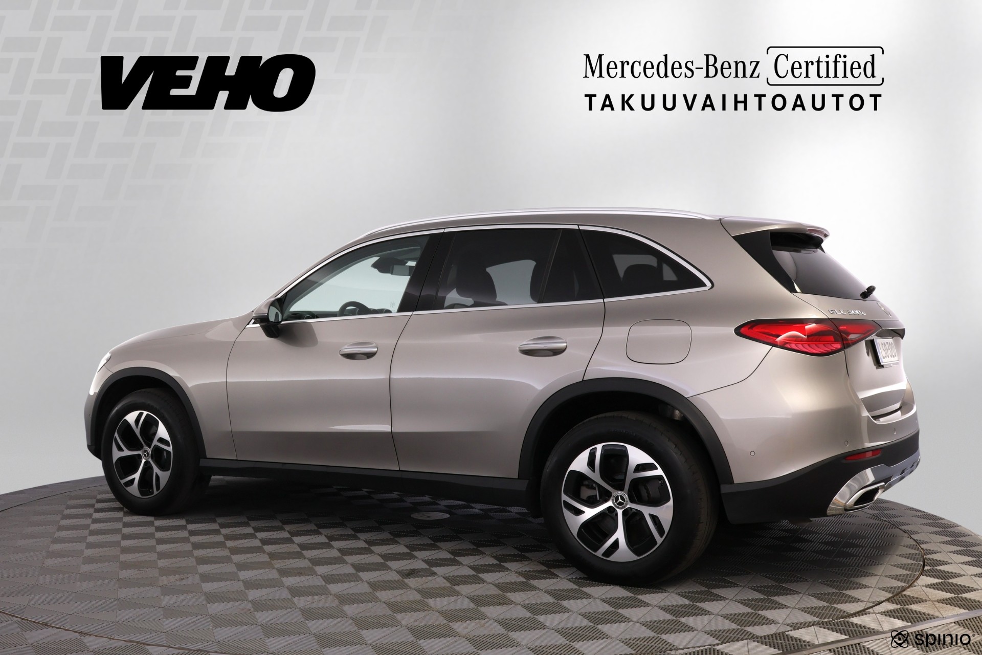 Mercedes-Benz GLC 2023