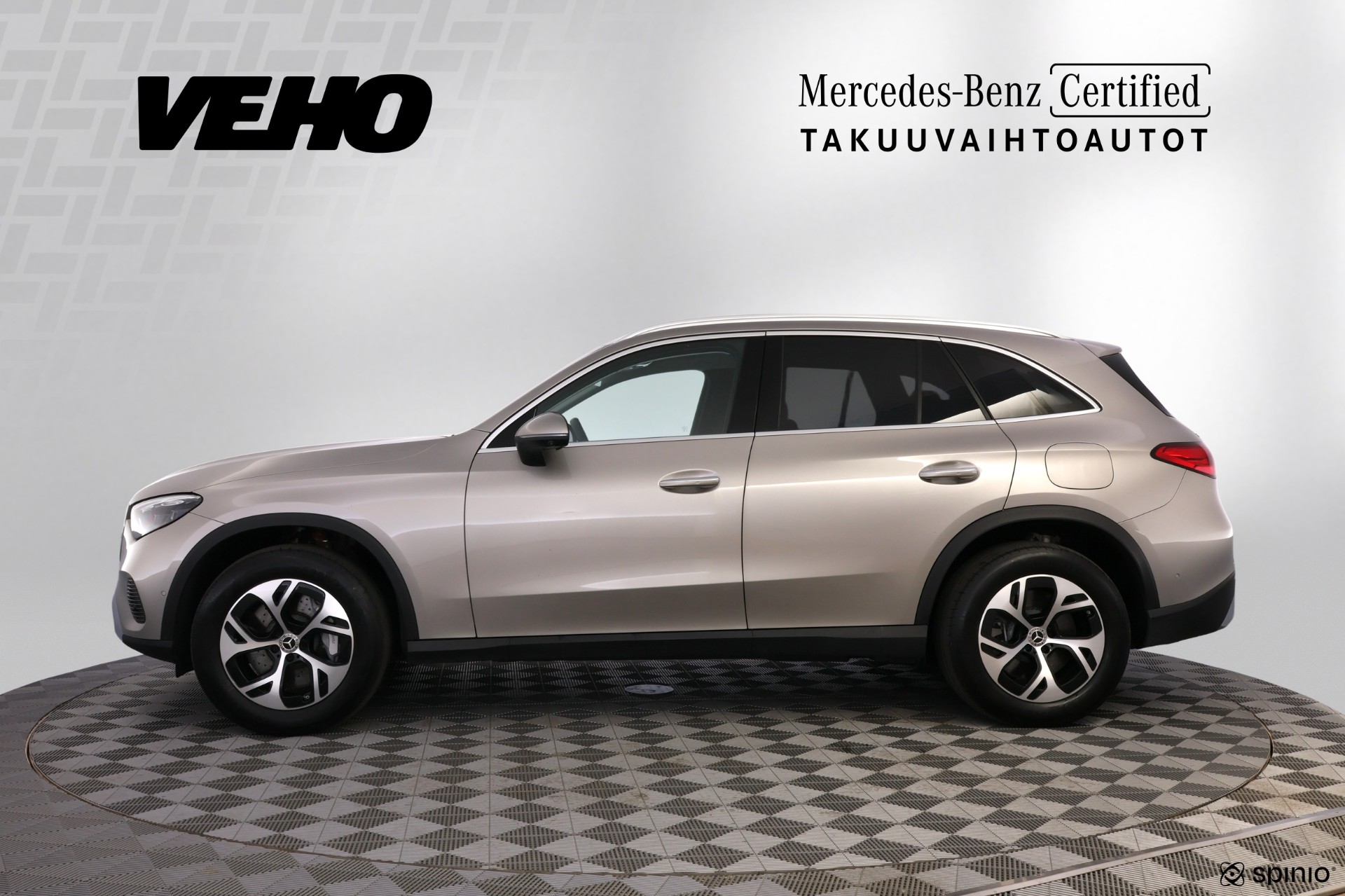 Mercedes-Benz GLC 2023