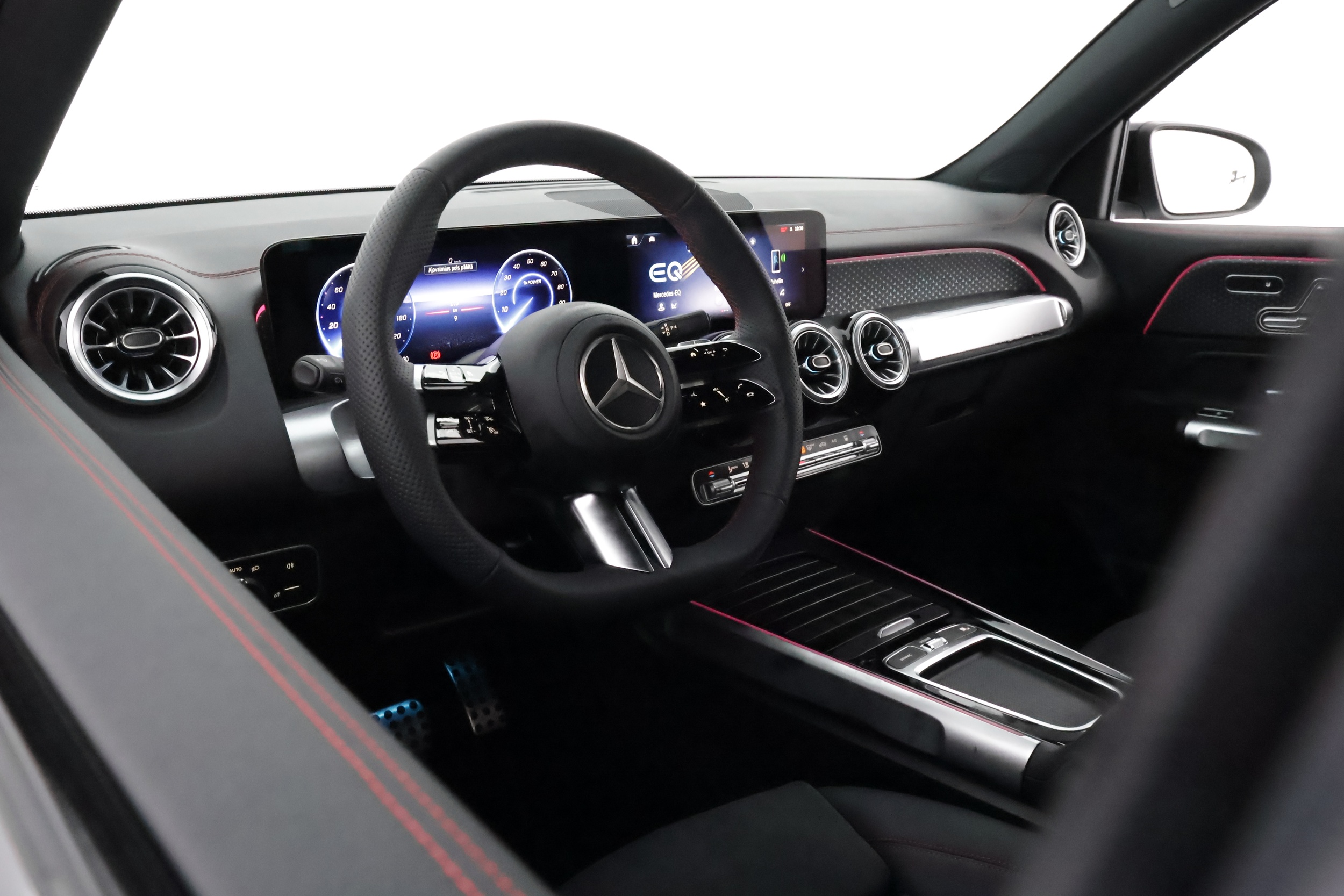 Mercedes-Benz EQB 2025