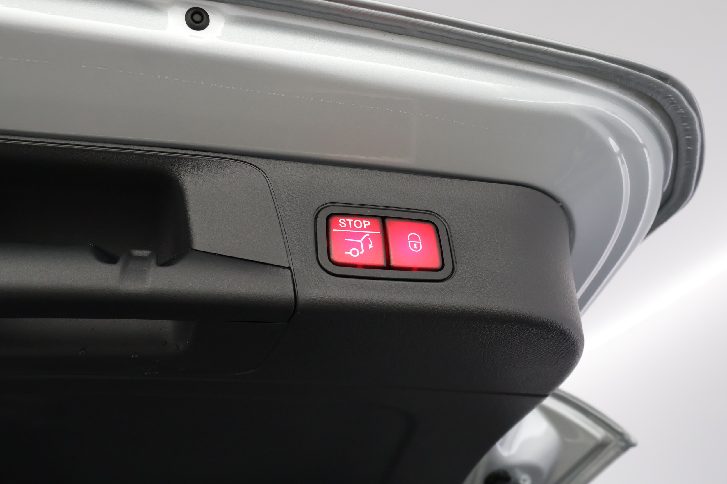 Mercedes-Benz EQB 2025