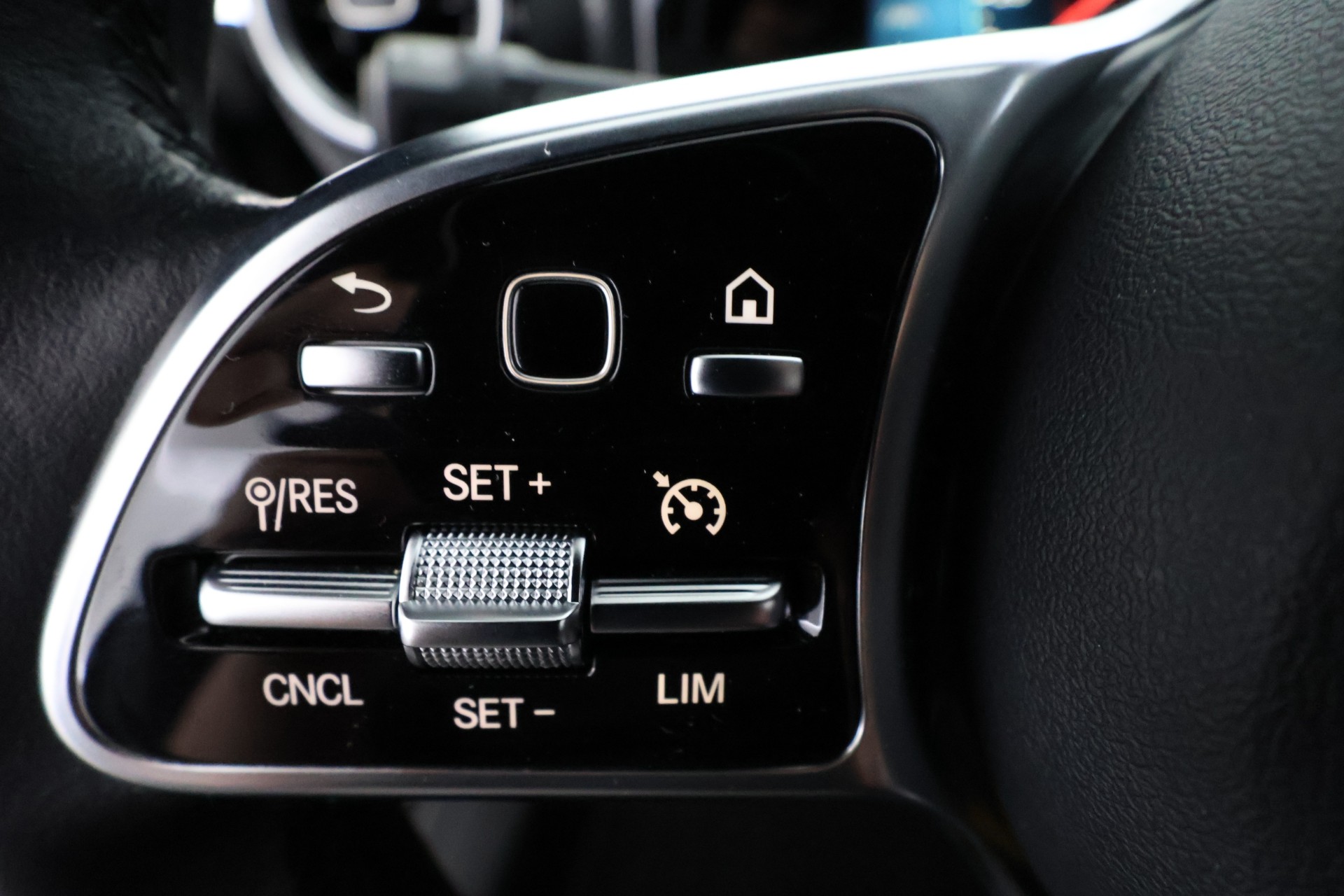 Mercedes-Benz CLA 2020