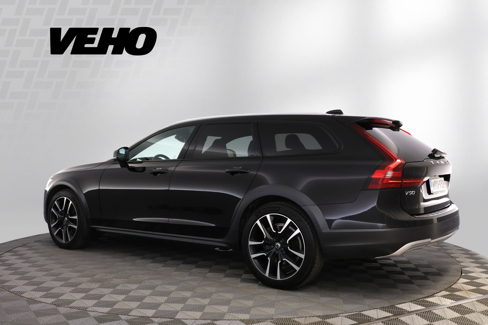 Volvo V90 Cross Country 2021