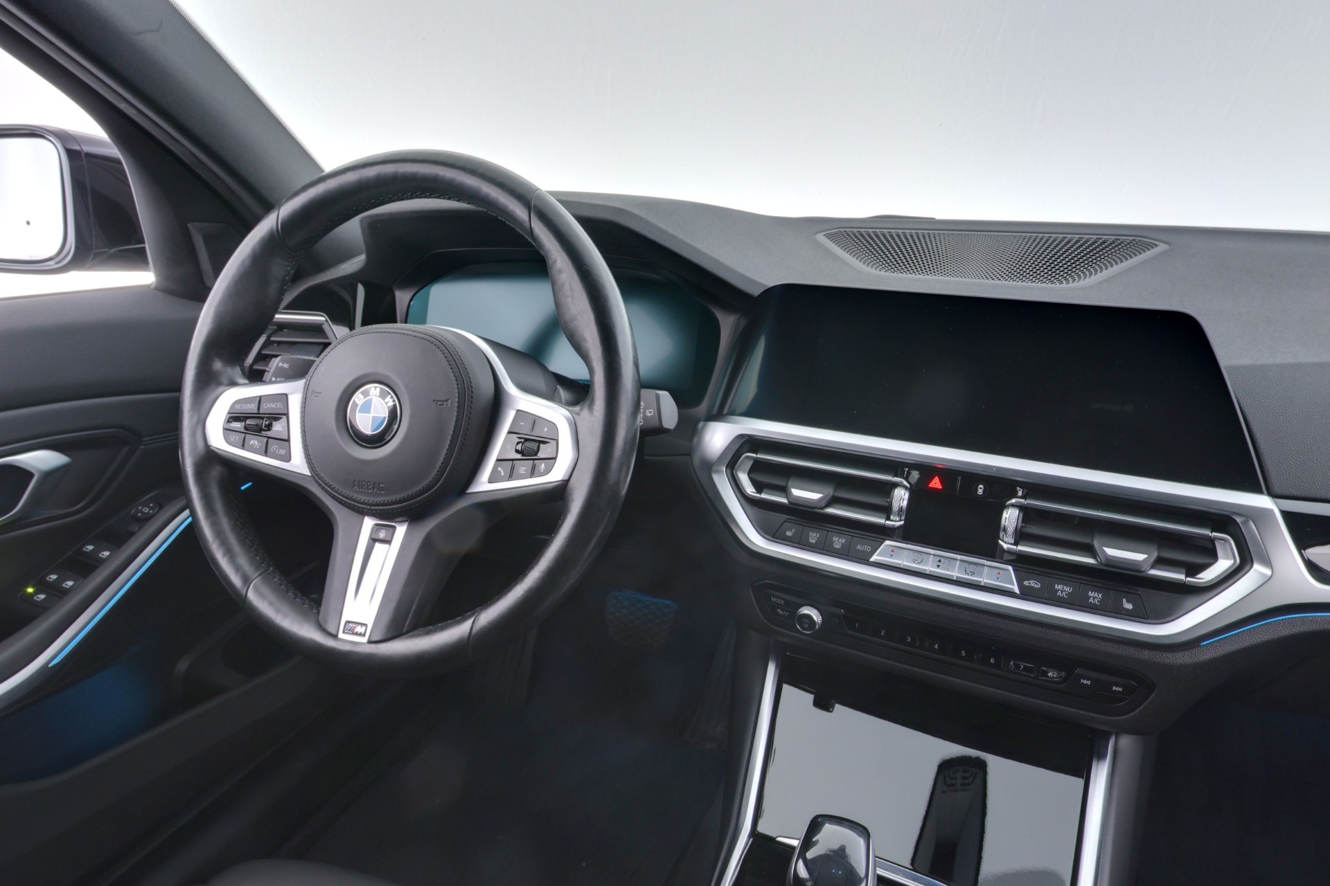 BMW 330 2021