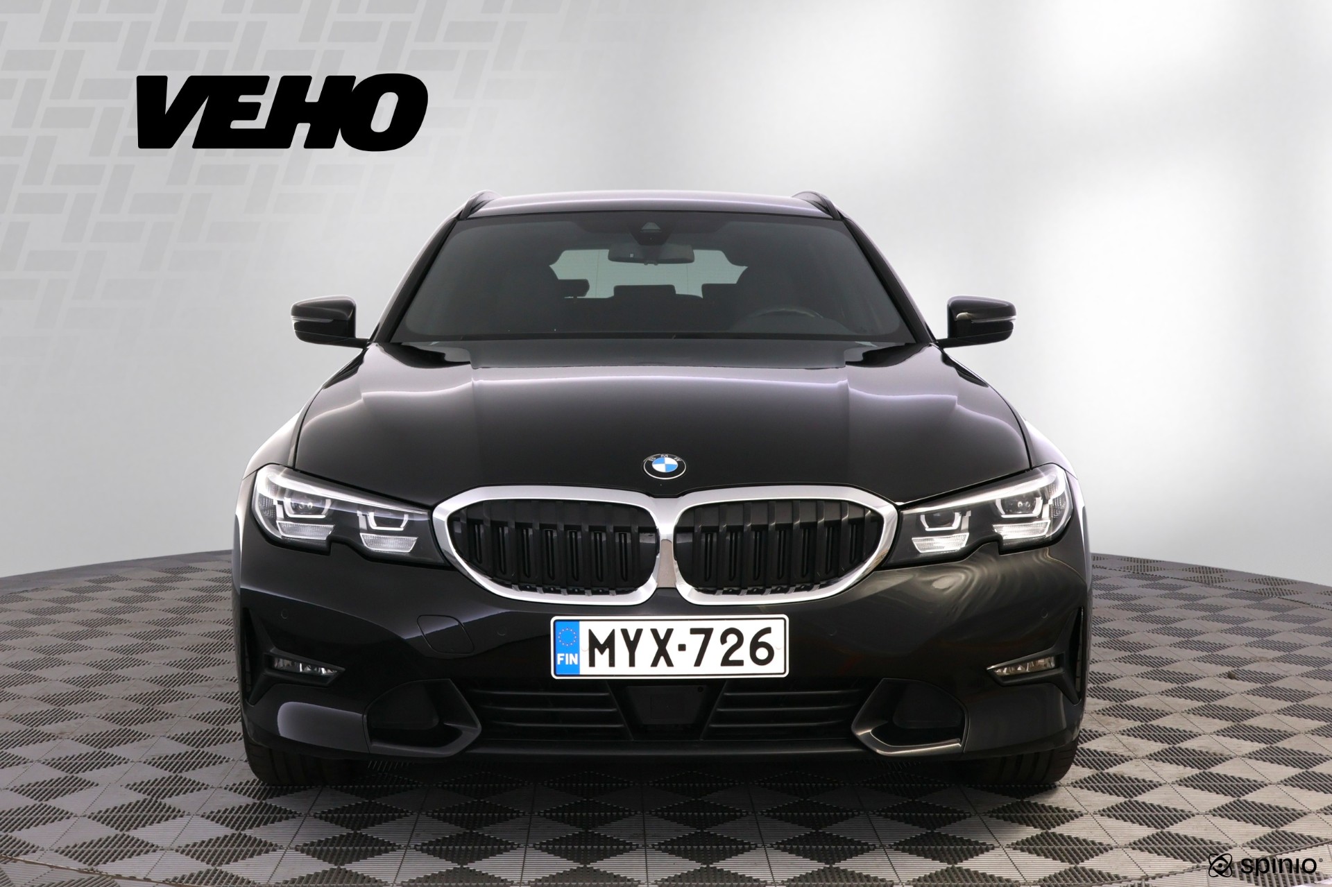 BMW 330 2021