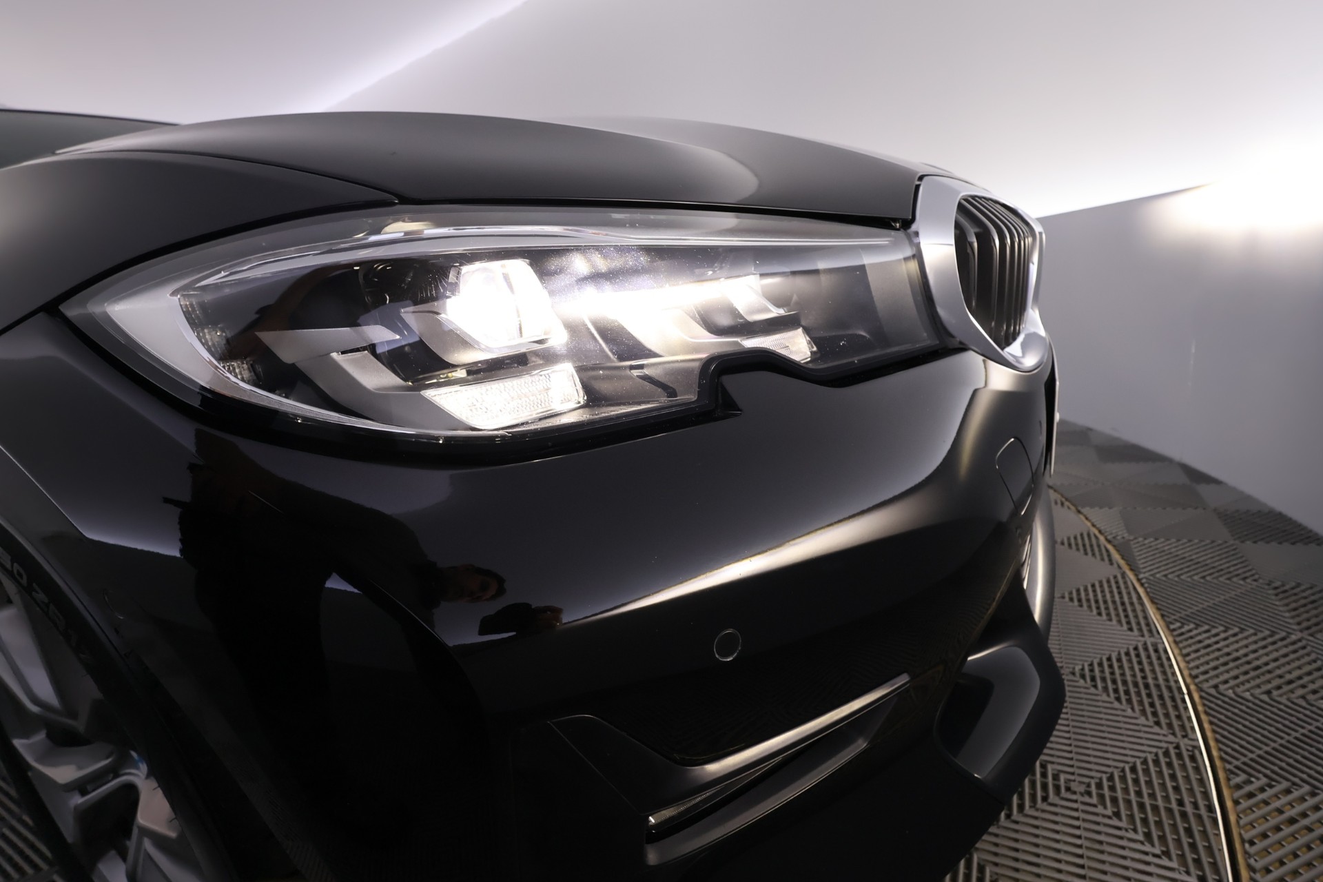 BMW 330 2021