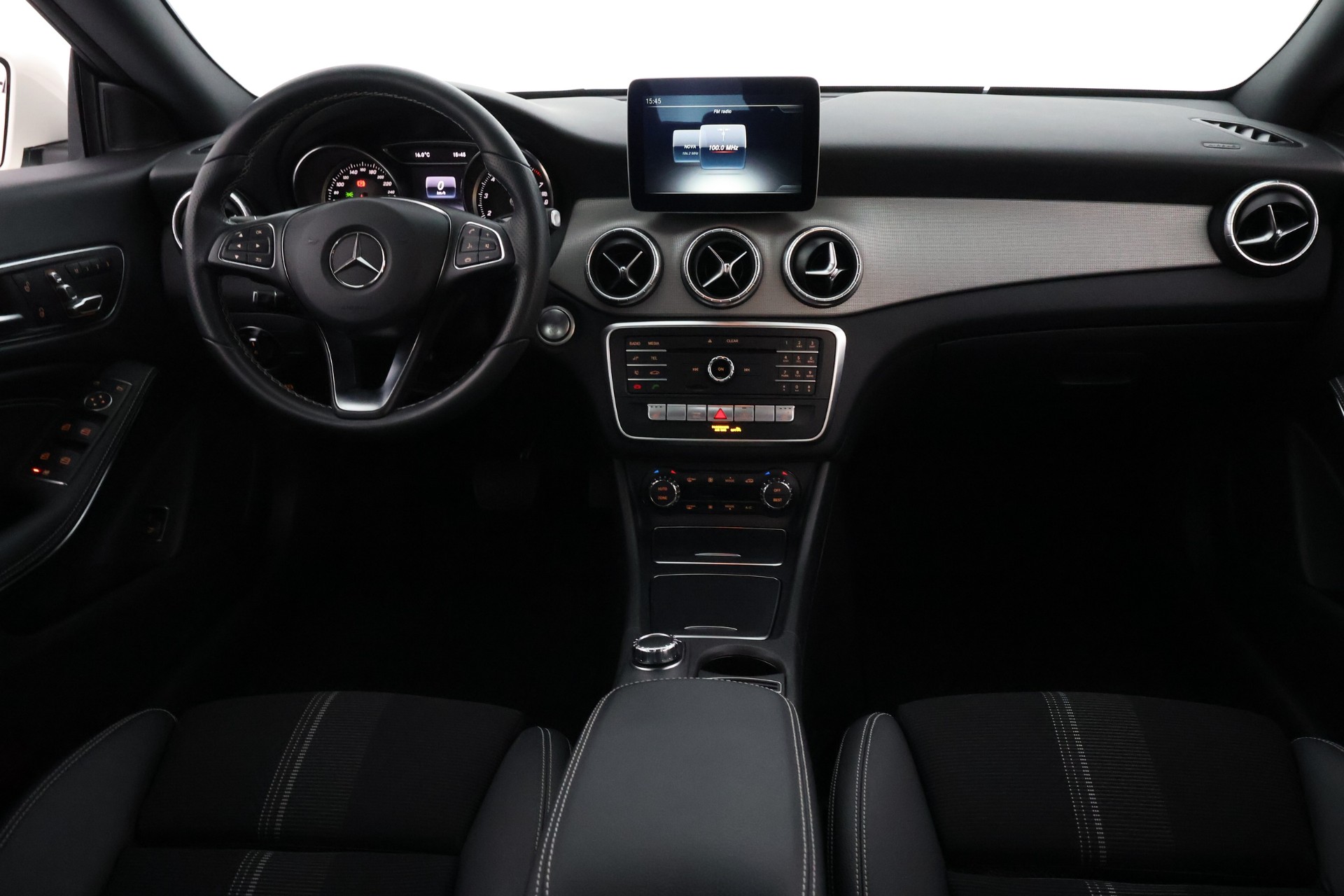 Mercedes-Benz CLA 2018