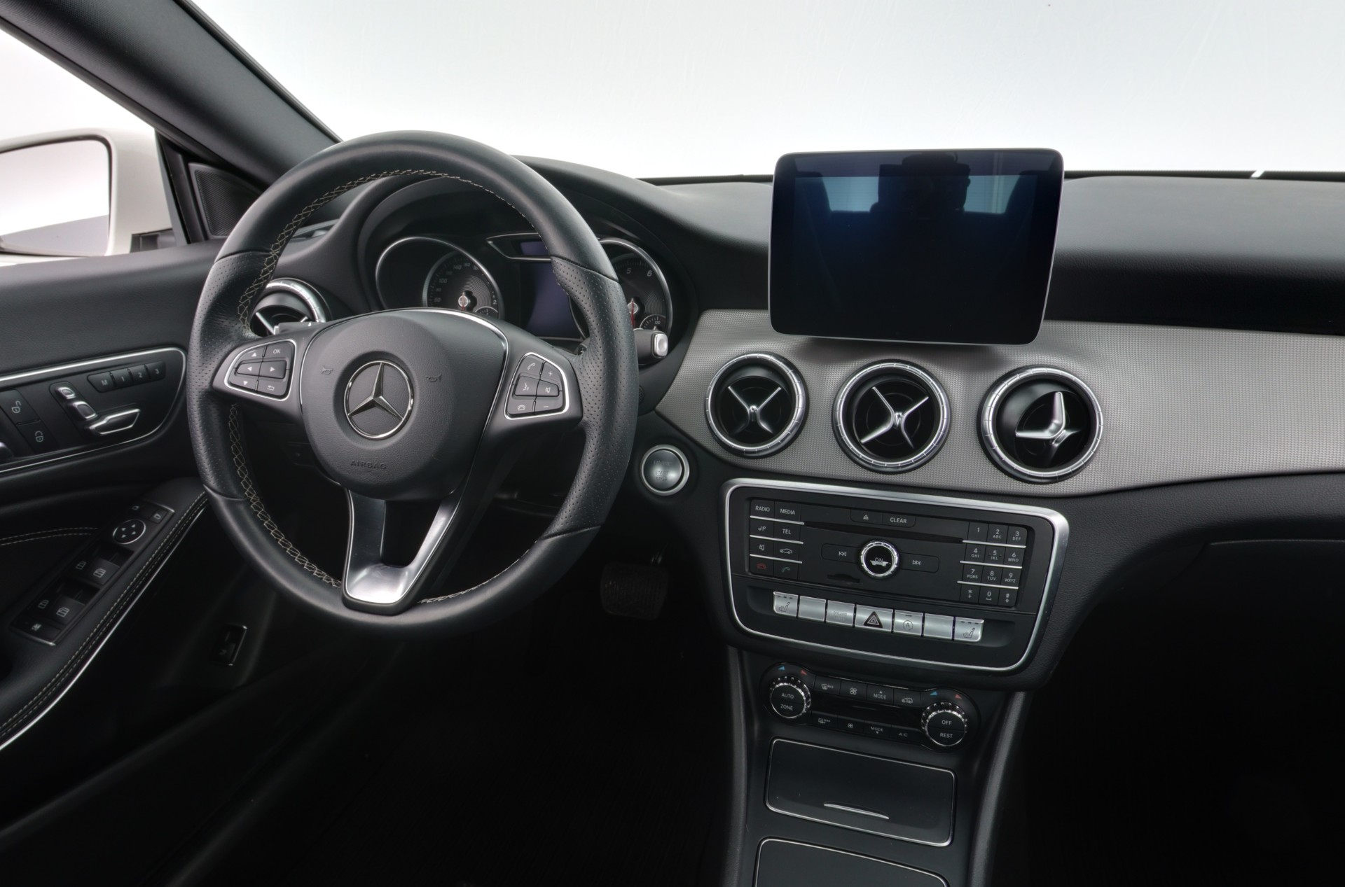 Mercedes-Benz CLA 2018