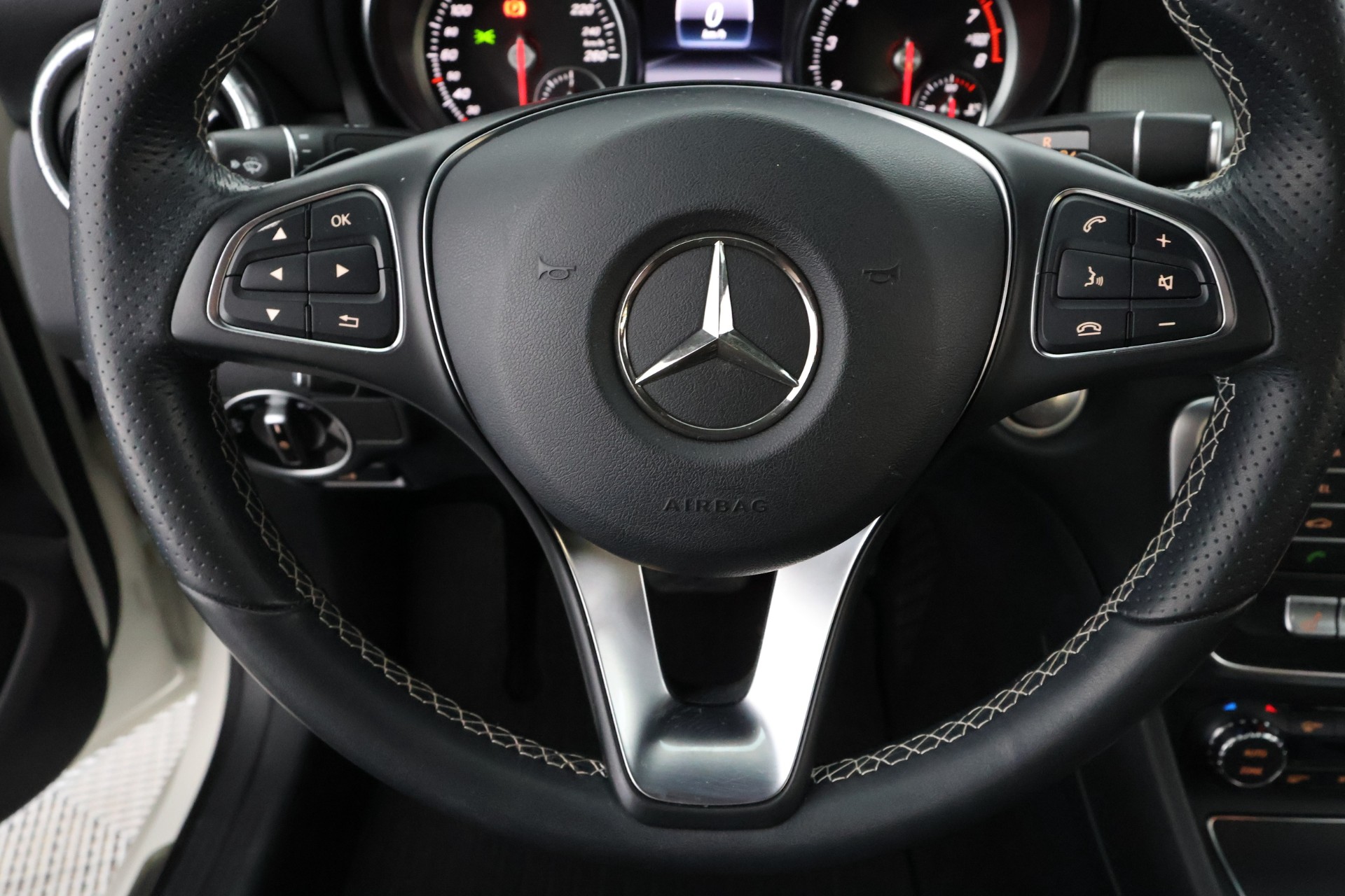 Mercedes-Benz CLA 2018