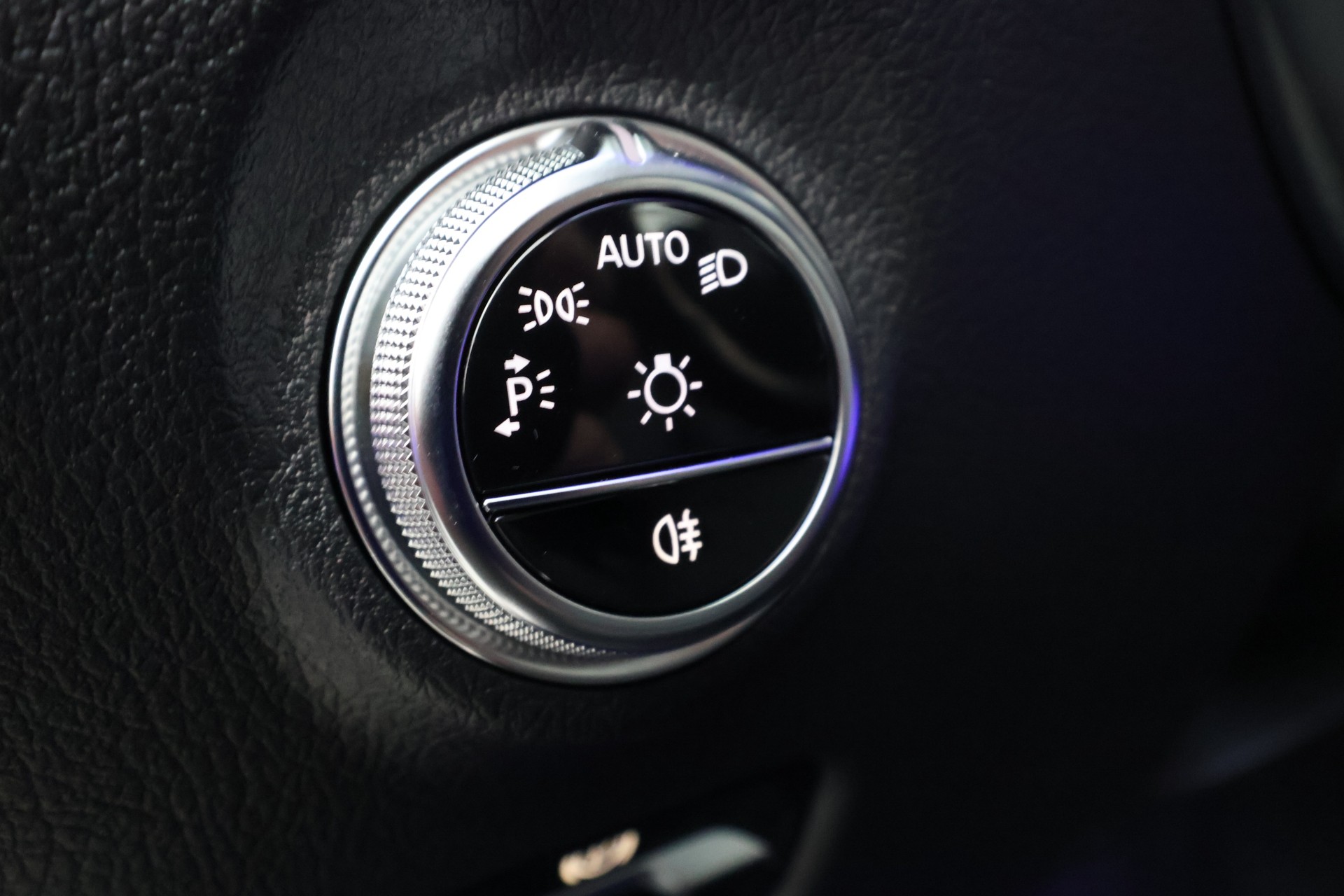 Mercedes-Benz C 2023