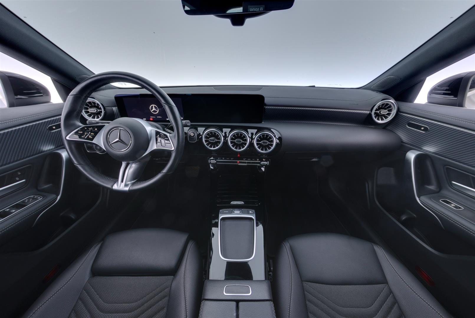 Mercedes-Benz CLA 2024