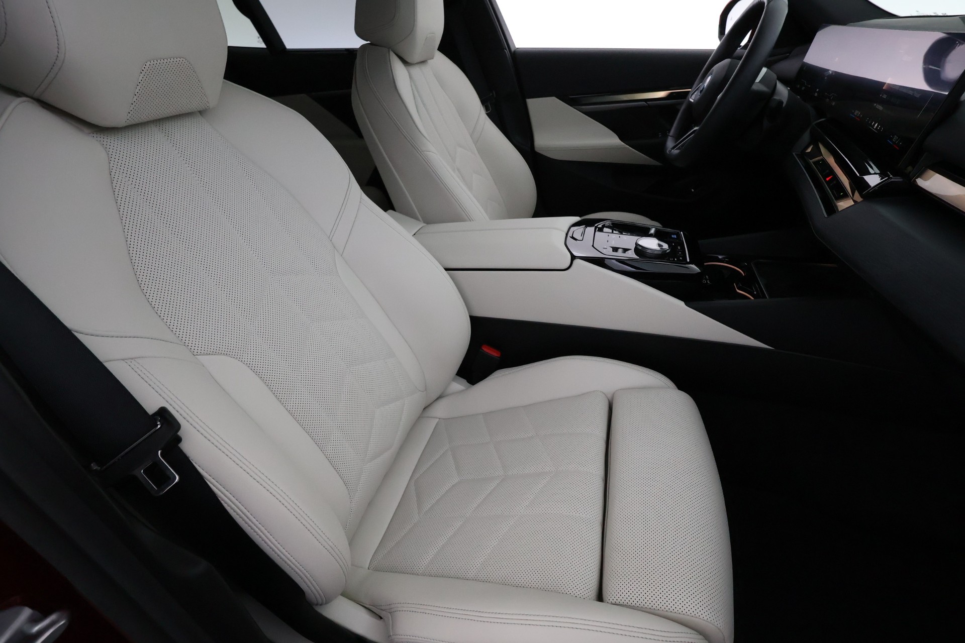 BMW i5 2025