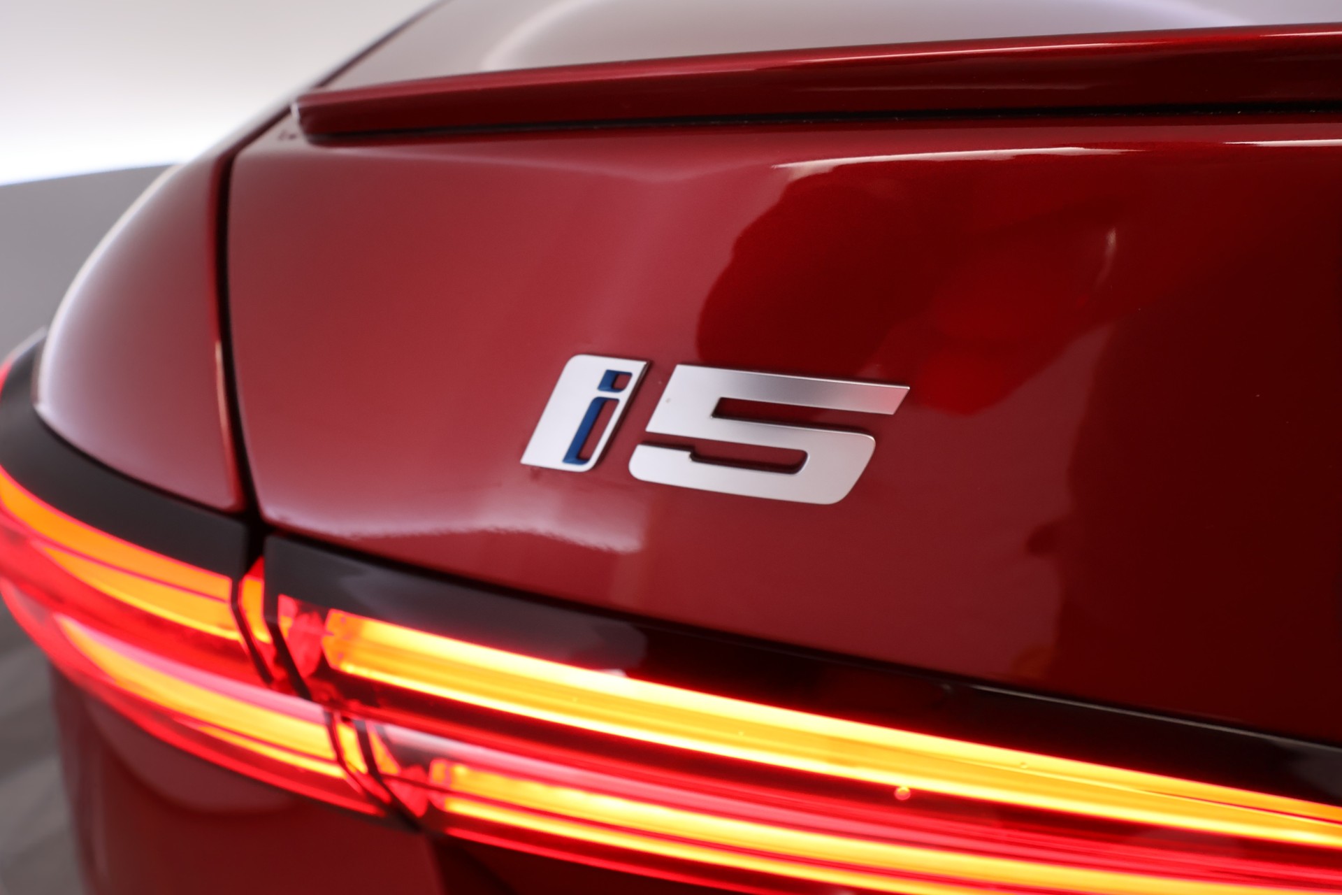 BMW i5 2025