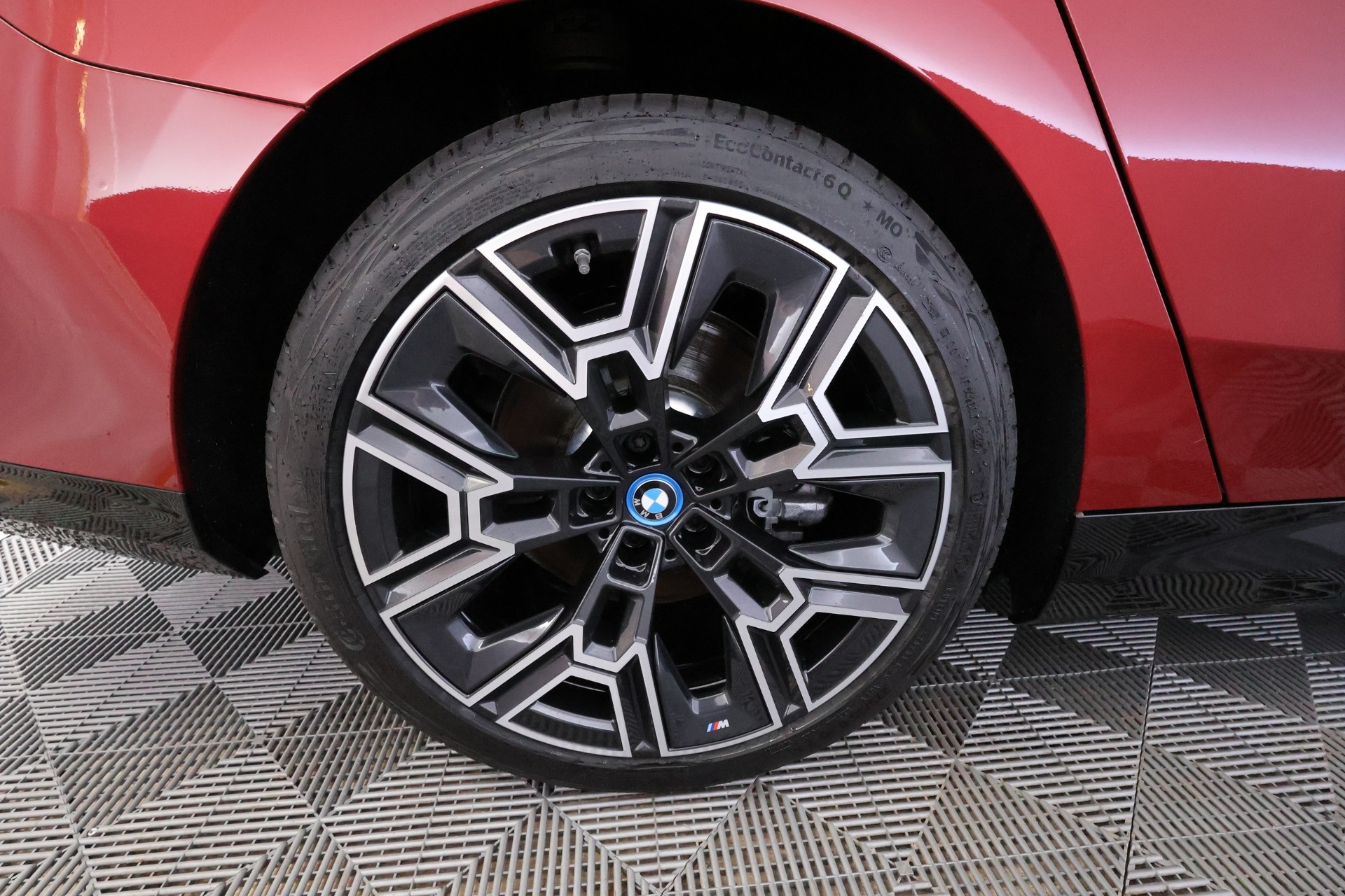 BMW i5 2025