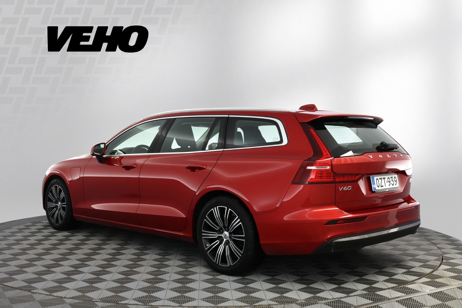 Volvo V60 2022