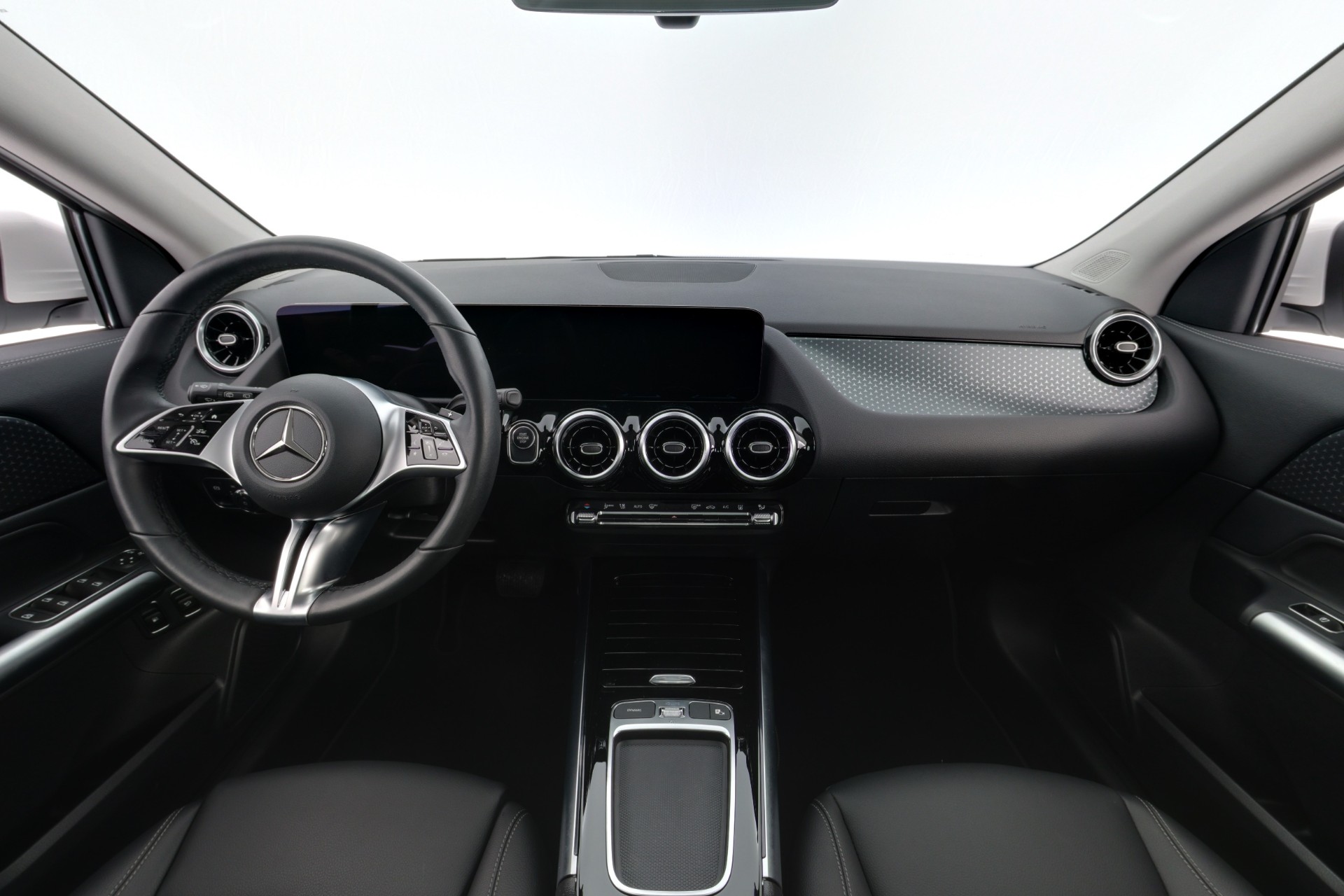 Mercedes-Benz GLA 2023