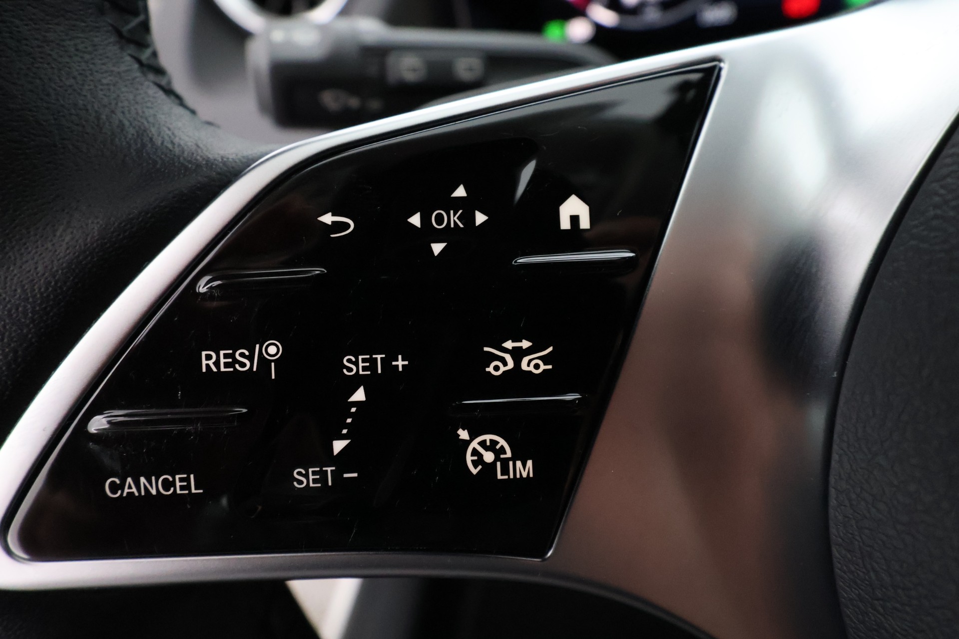 Mercedes-Benz GLA 2023