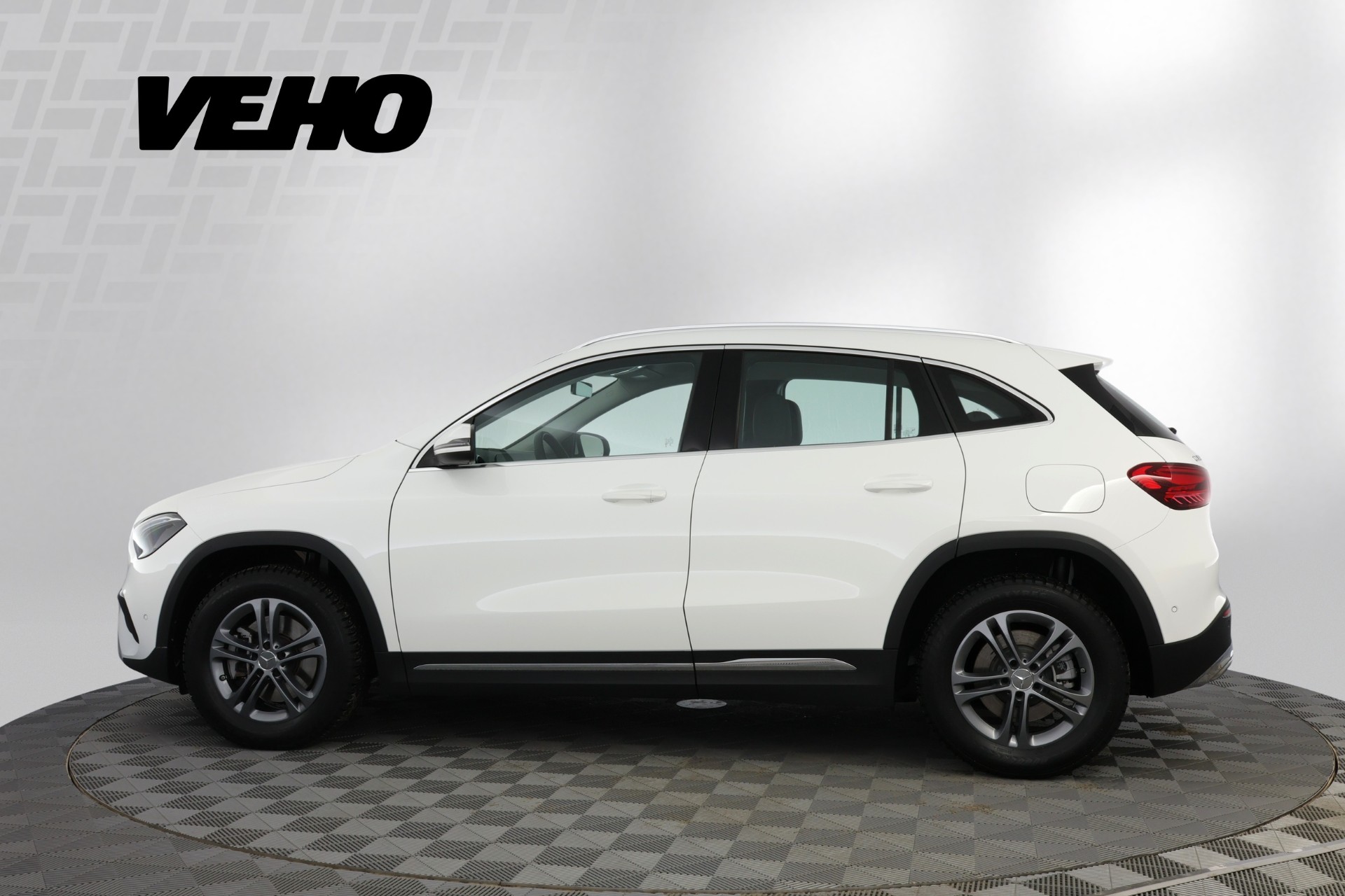 Mercedes-Benz GLA 2023