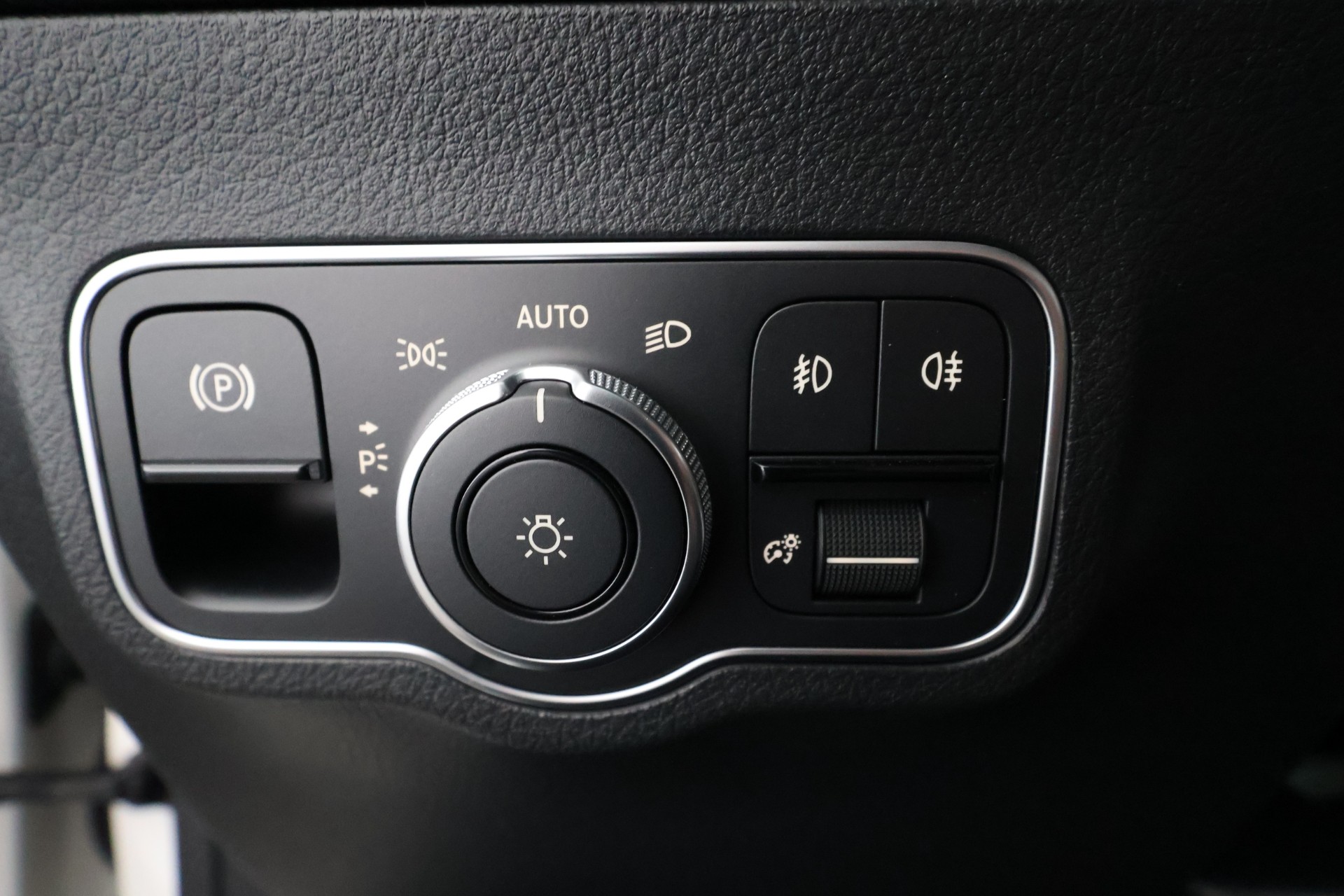 Mercedes-Benz GLA 2023