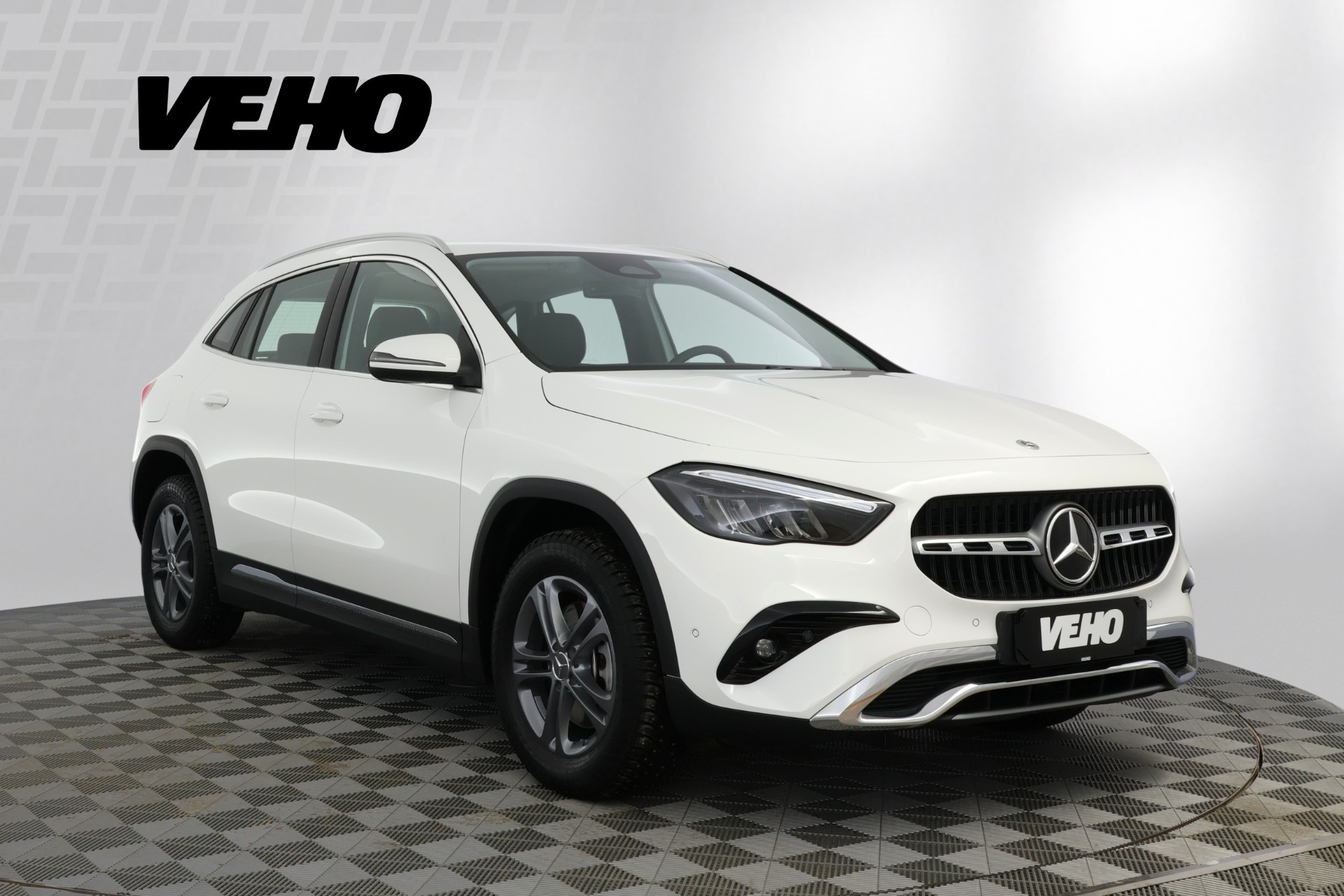 Mercedes-Benz GLA 2023