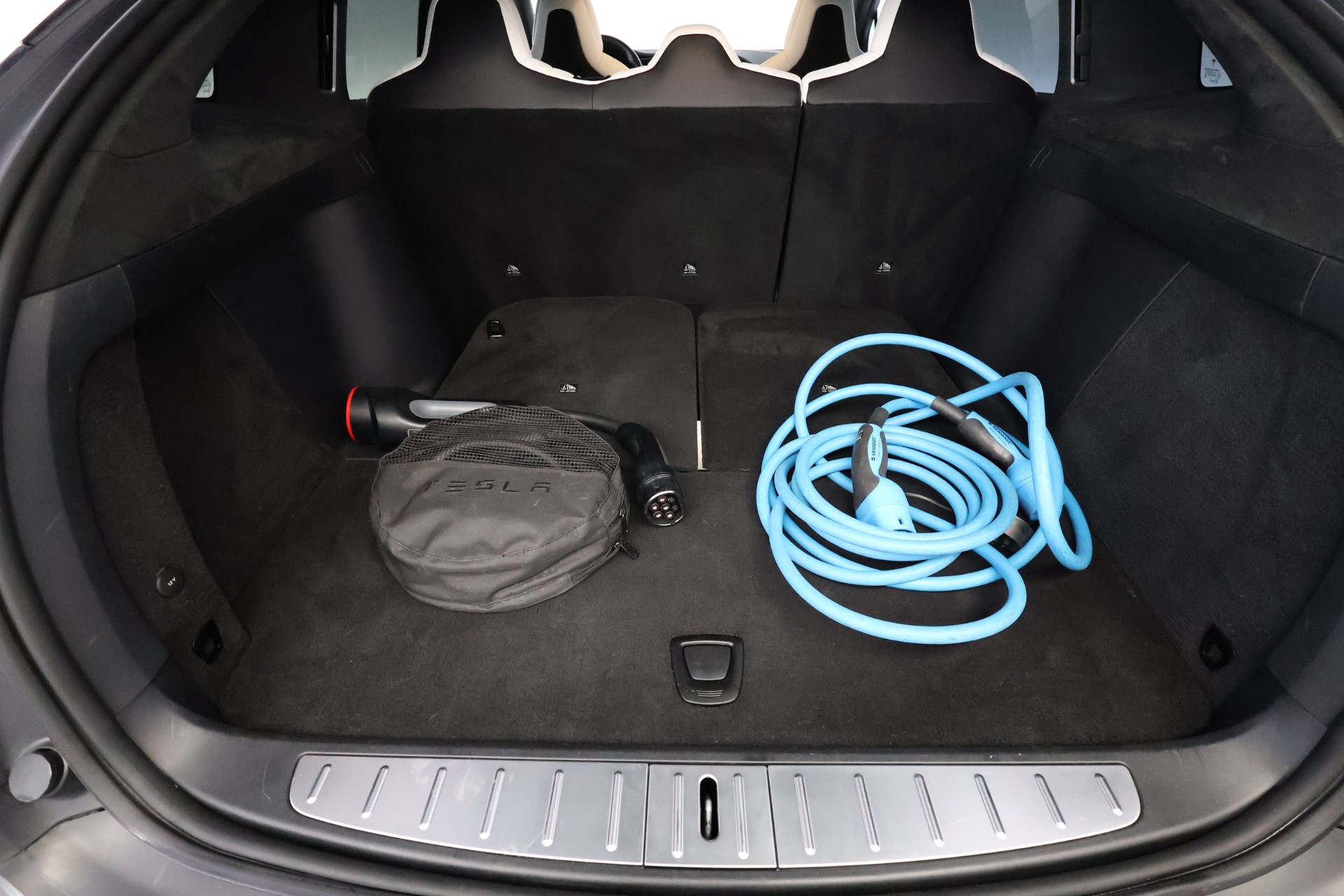 TESLA Model X 2018