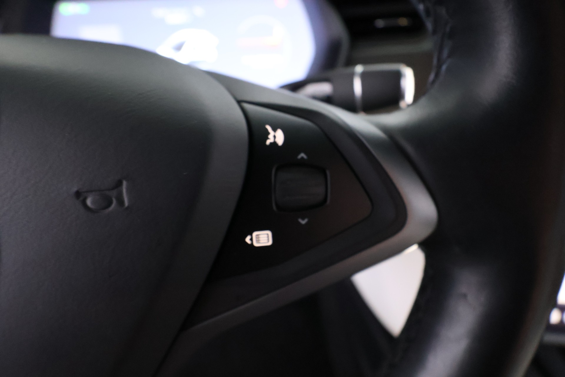 TESLA Model X 2018