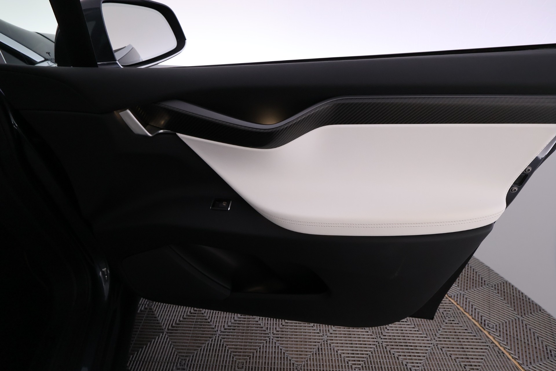 TESLA Model X 2018