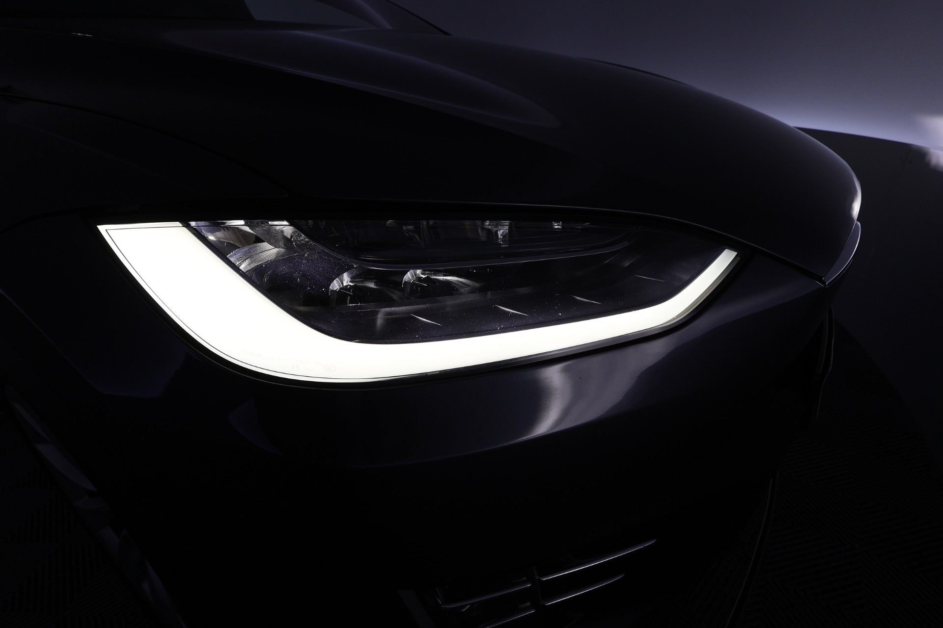 TESLA Model X 2018