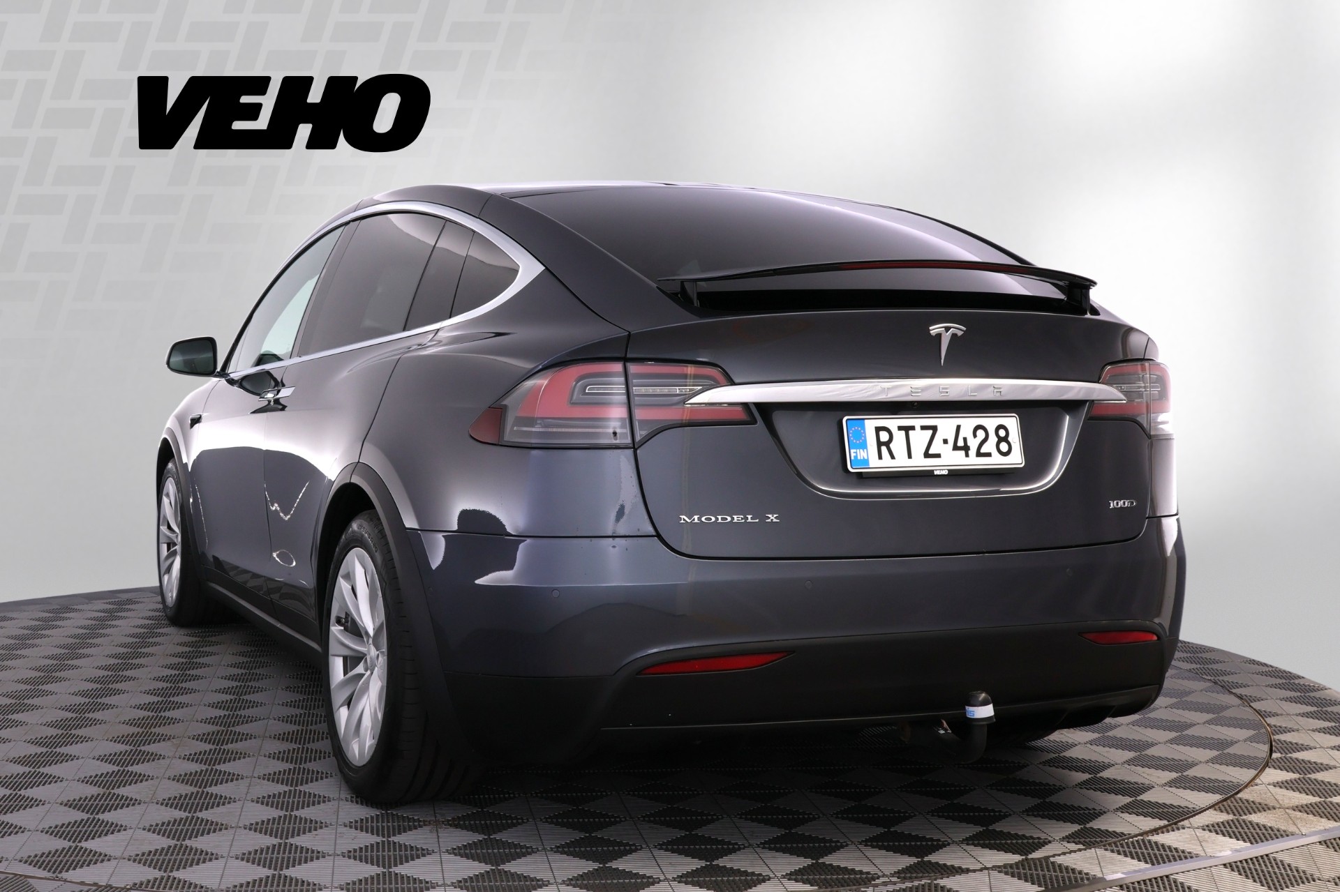 TESLA Model X 2018