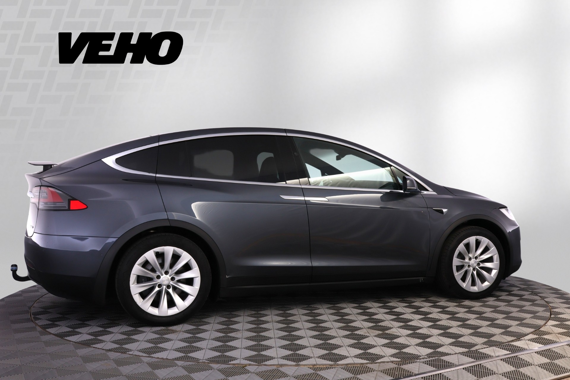 TESLA Model X 2018