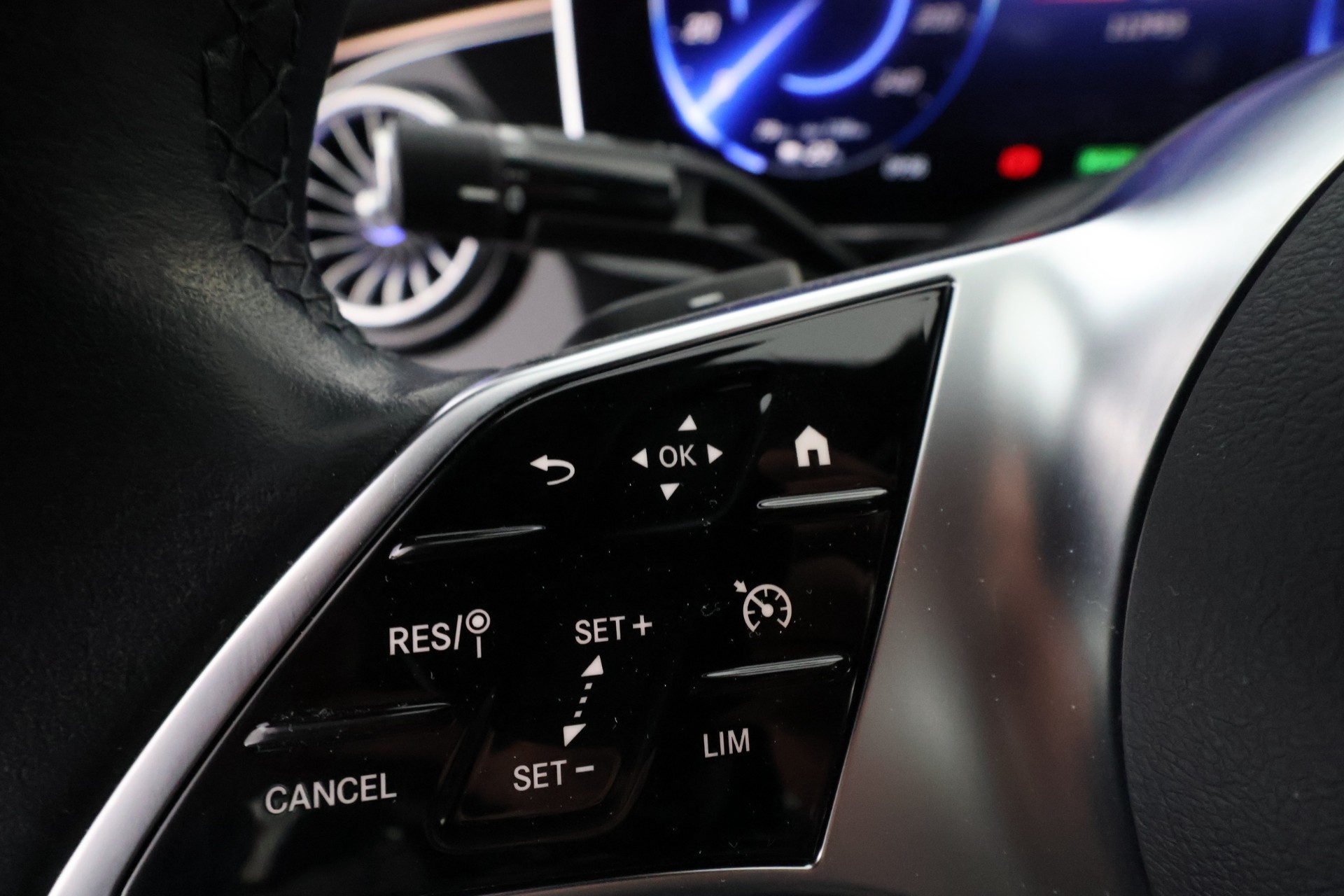 Mercedes-Benz EQE 2023