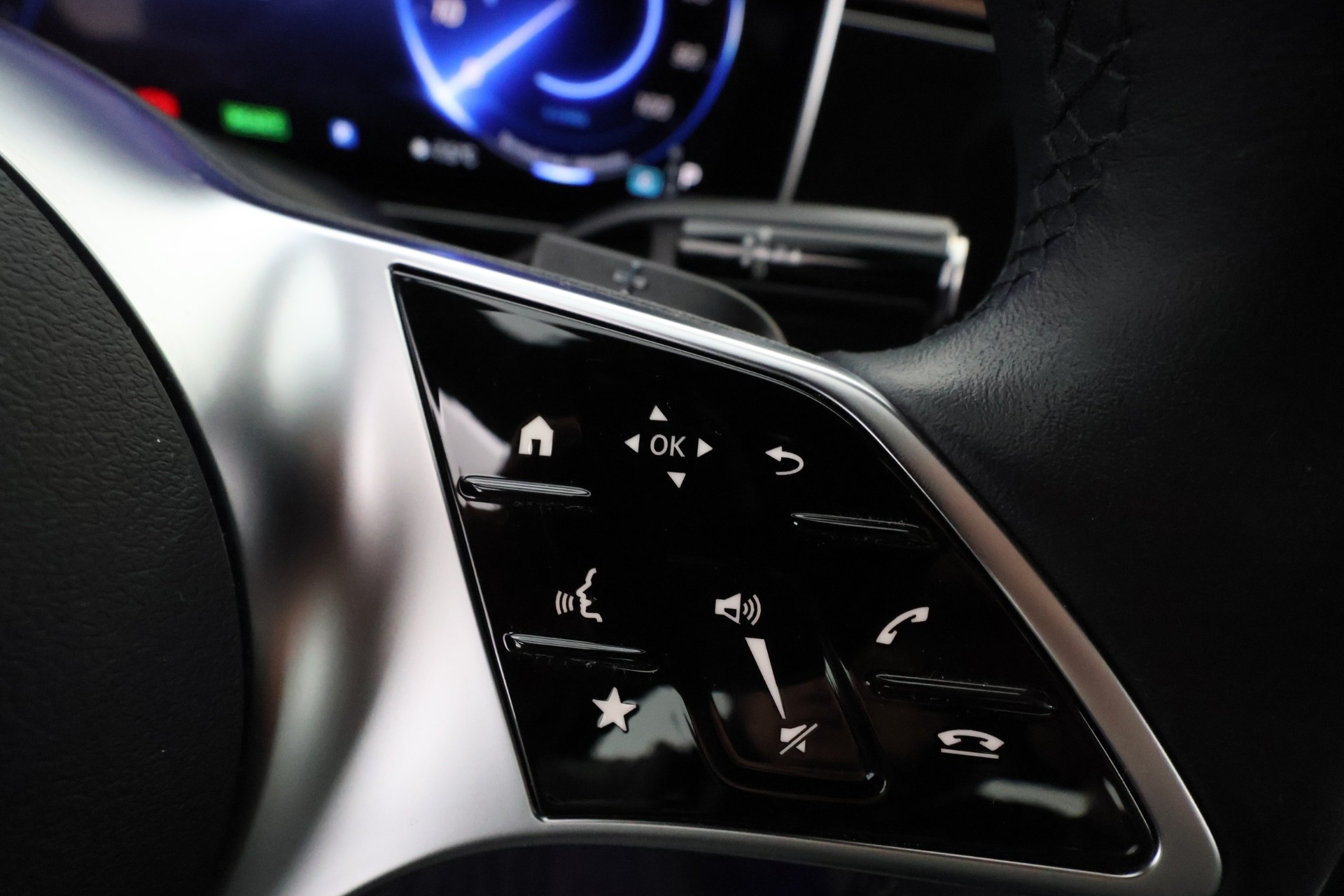 Mercedes-Benz EQE 2023