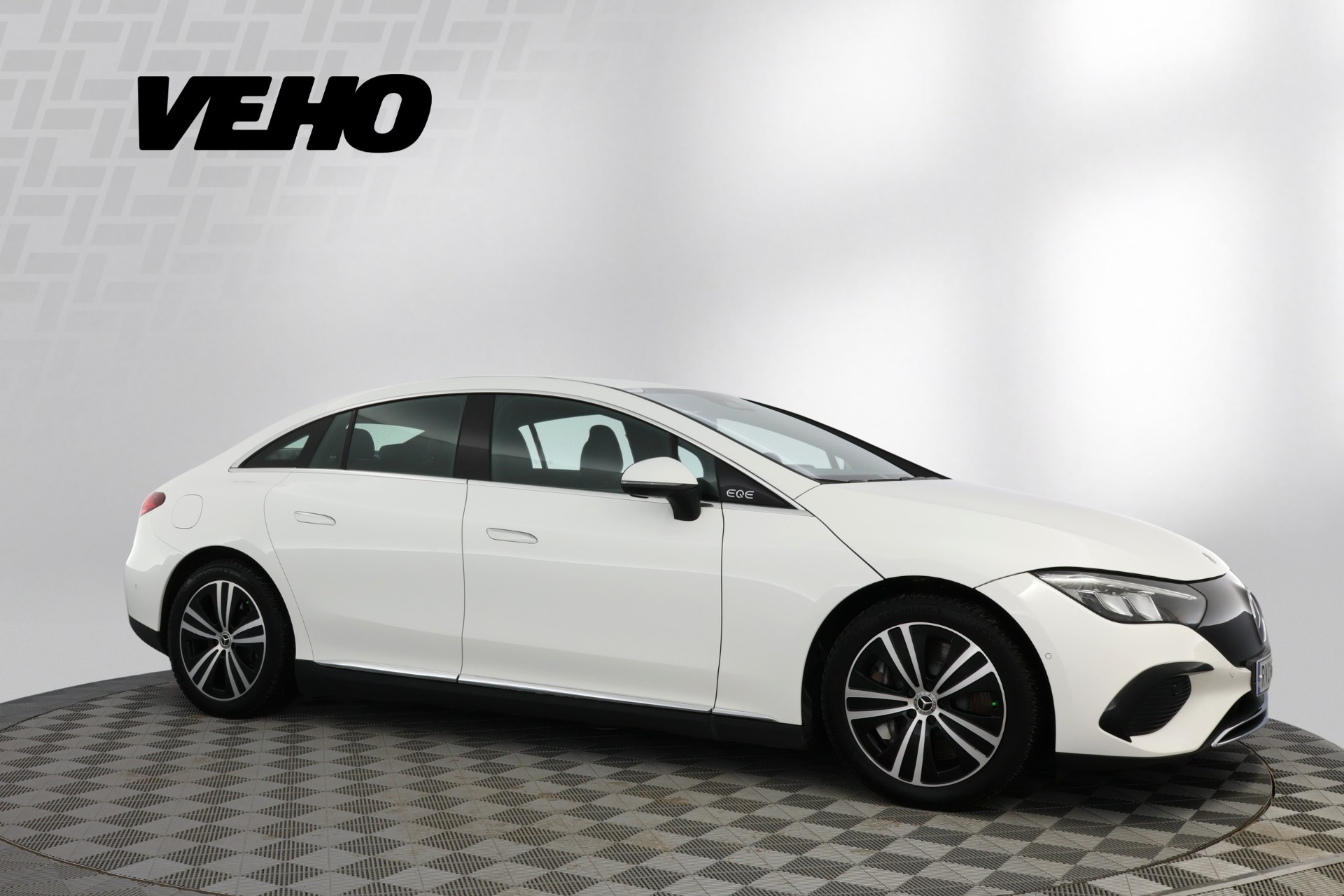 Mercedes-Benz EQE 2023