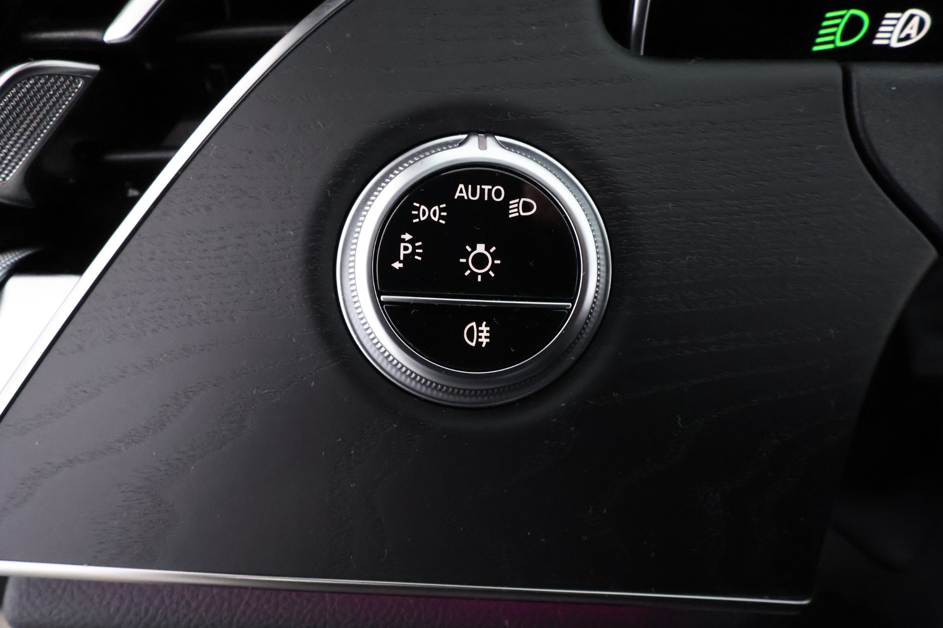 Mercedes-Benz E 2025