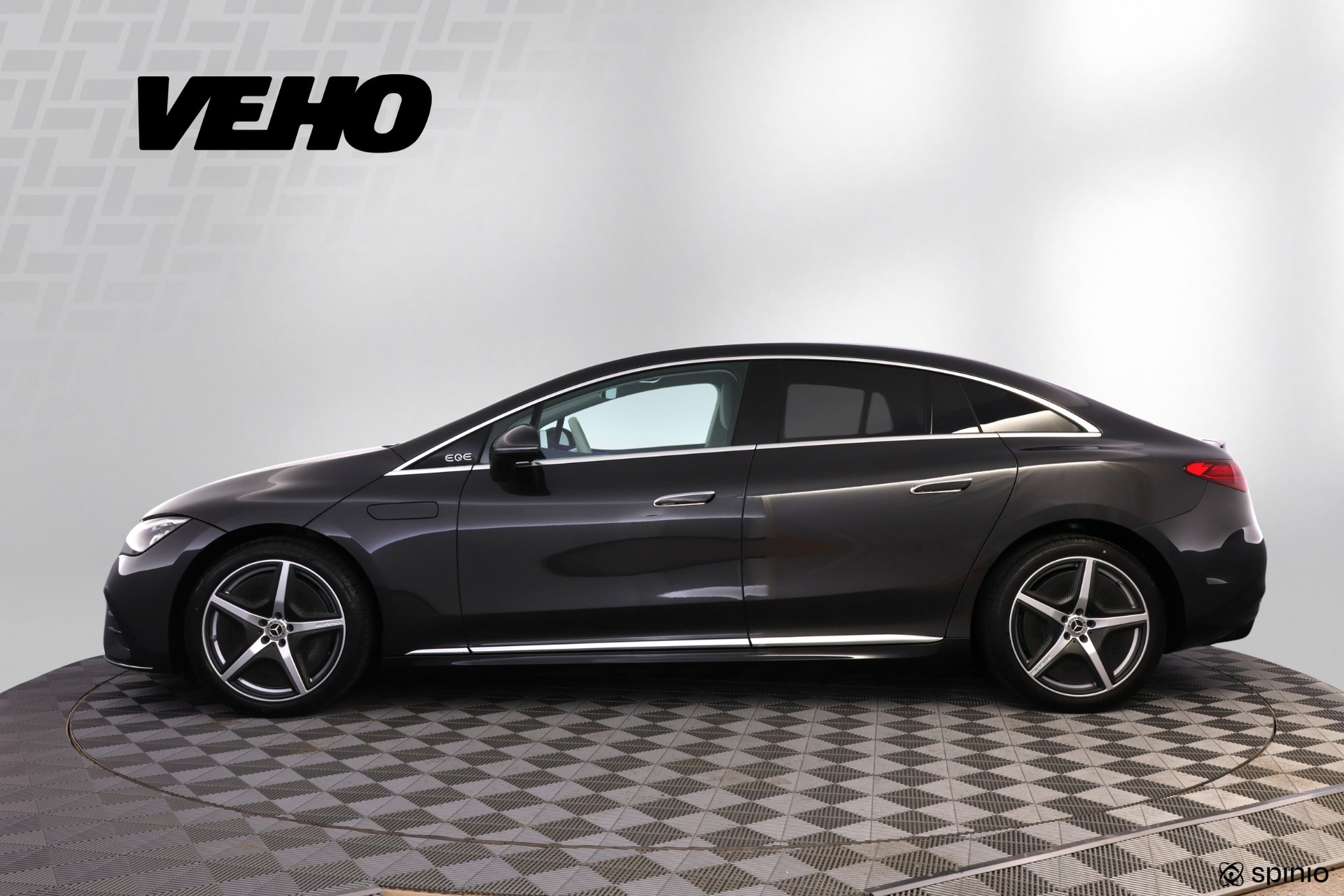 Mercedes-Benz EQE 2025