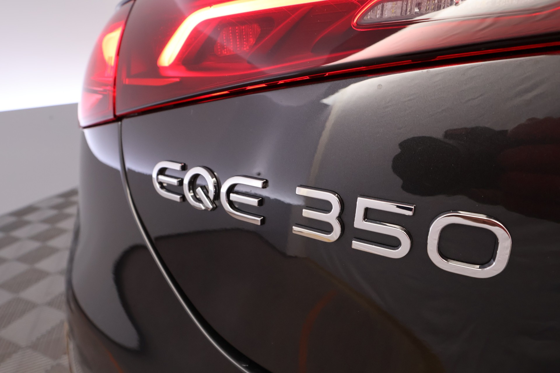 Mercedes-Benz EQE 2025