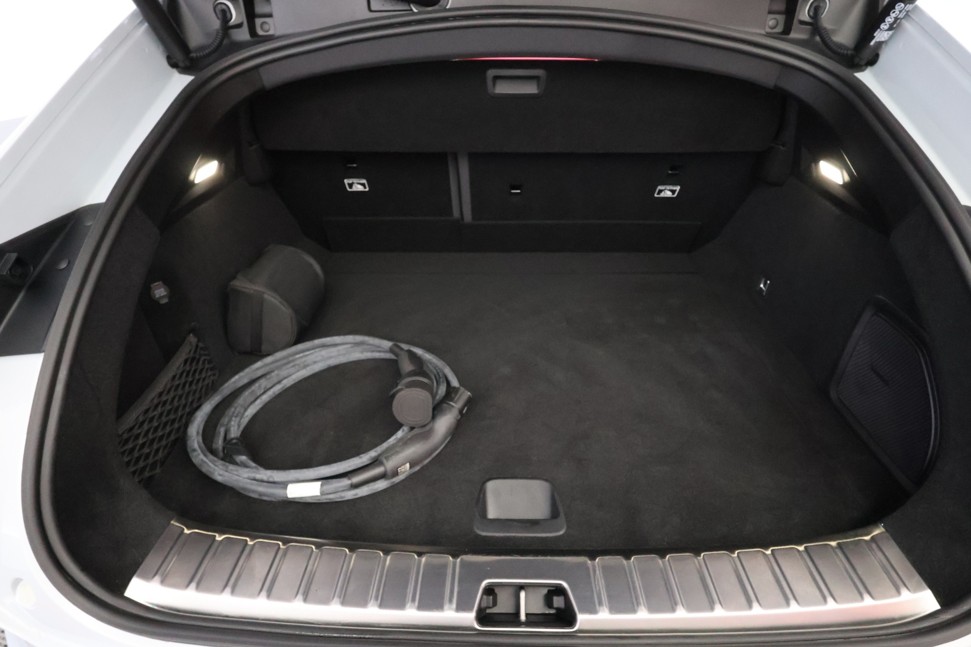 Polestar 4 2025