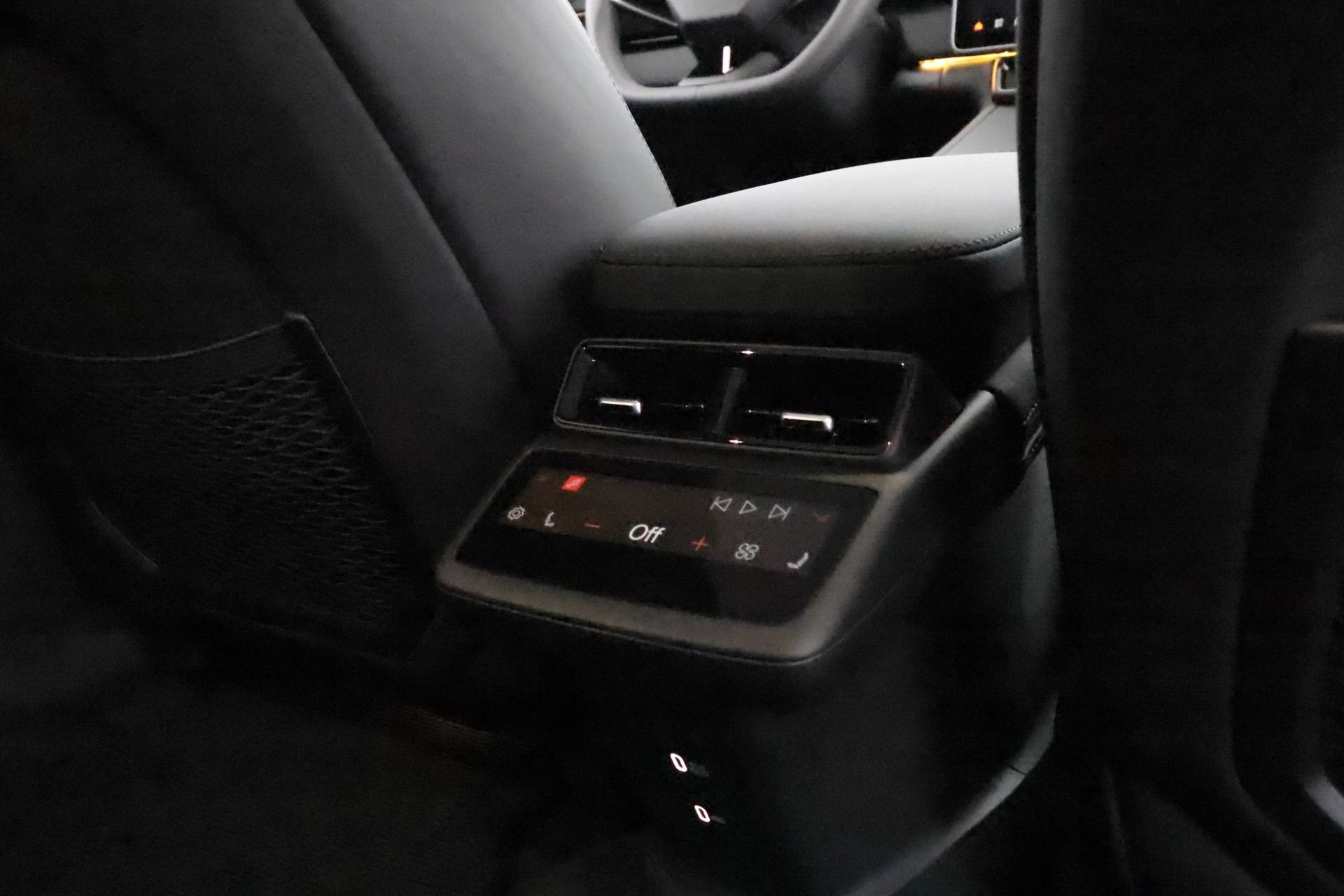 Polestar 4 2025