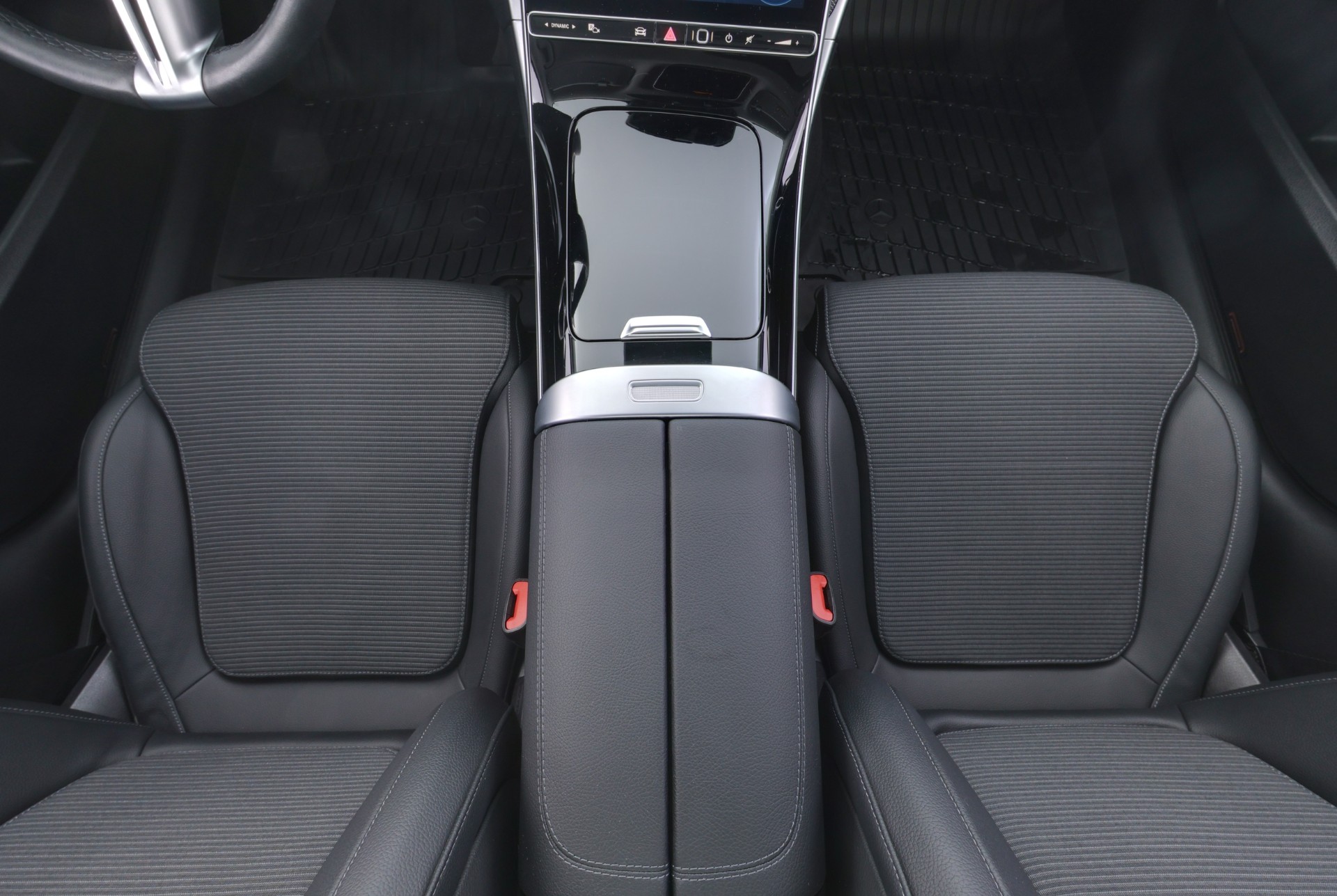 MERCEDES-BENZ C 2022