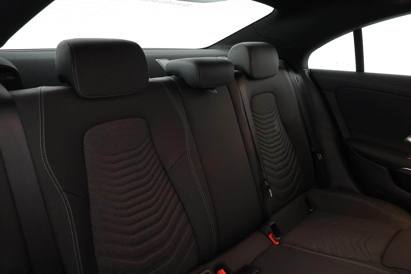 Mercedes-Benz CLA 2025