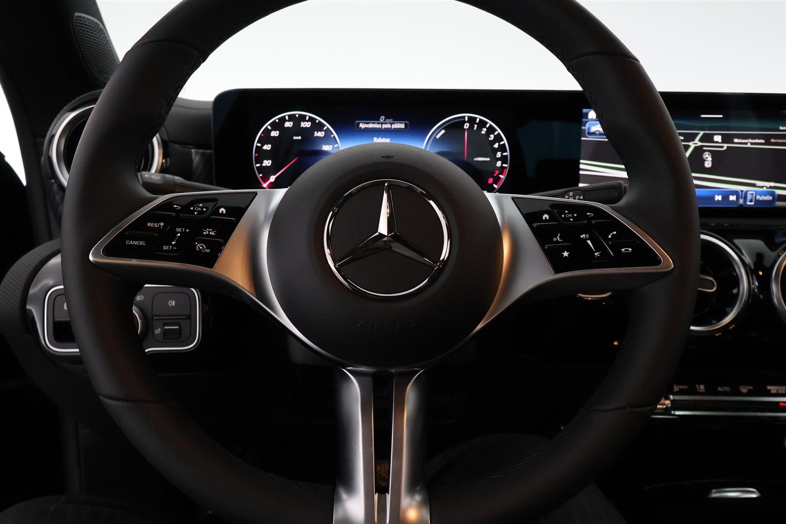 Mercedes-Benz CLA 2025