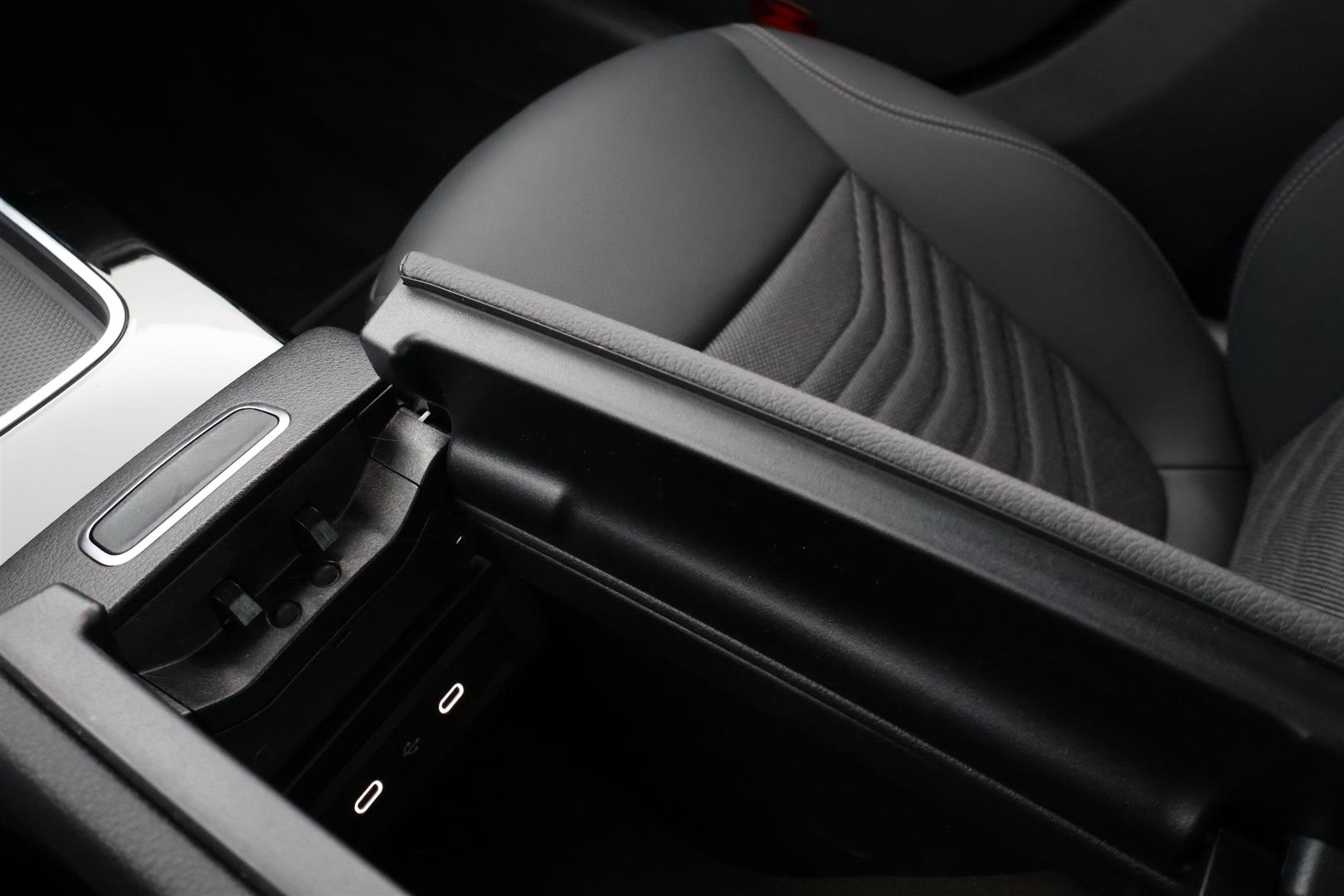 Mercedes-Benz CLA 2025